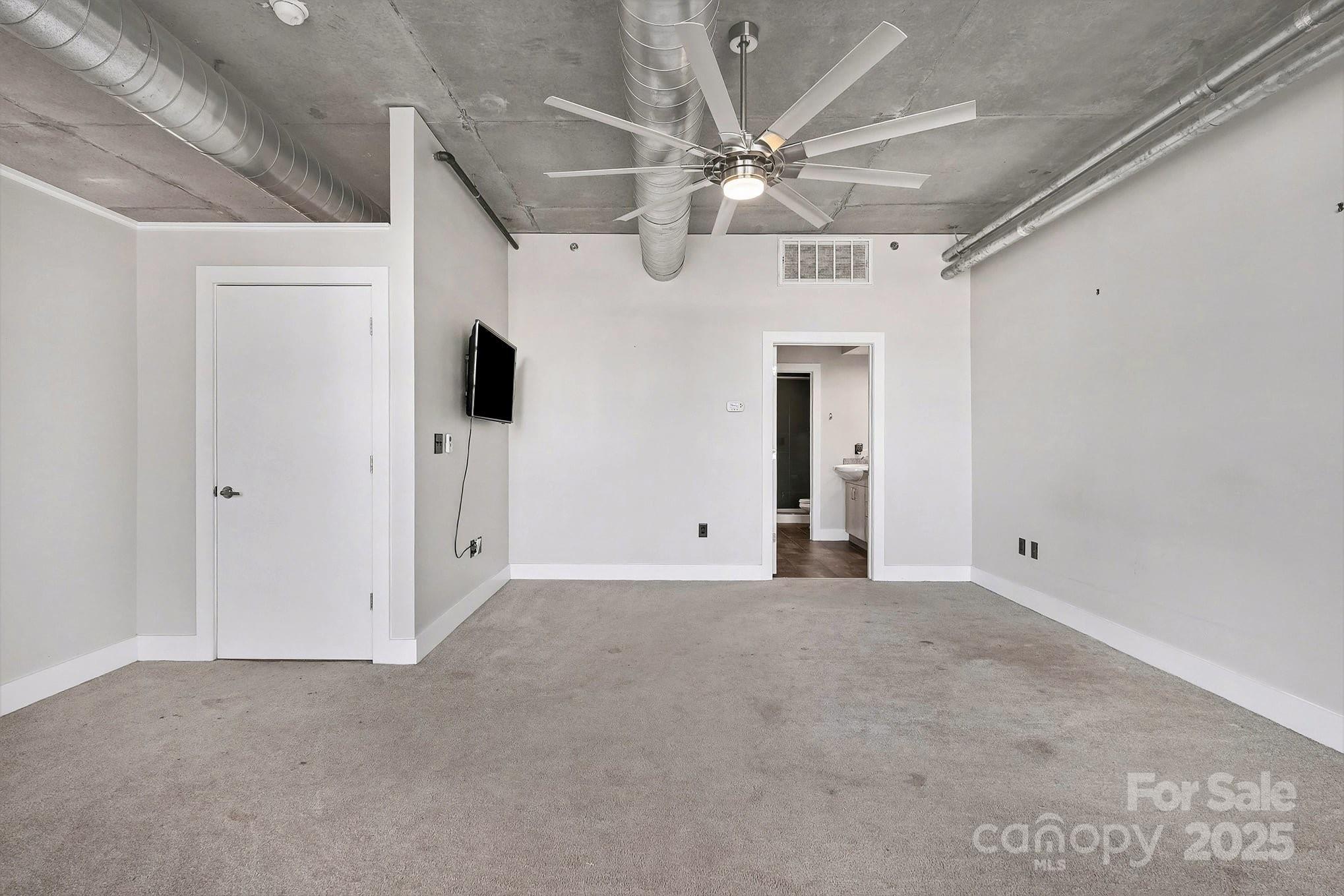 Courtside - Residential