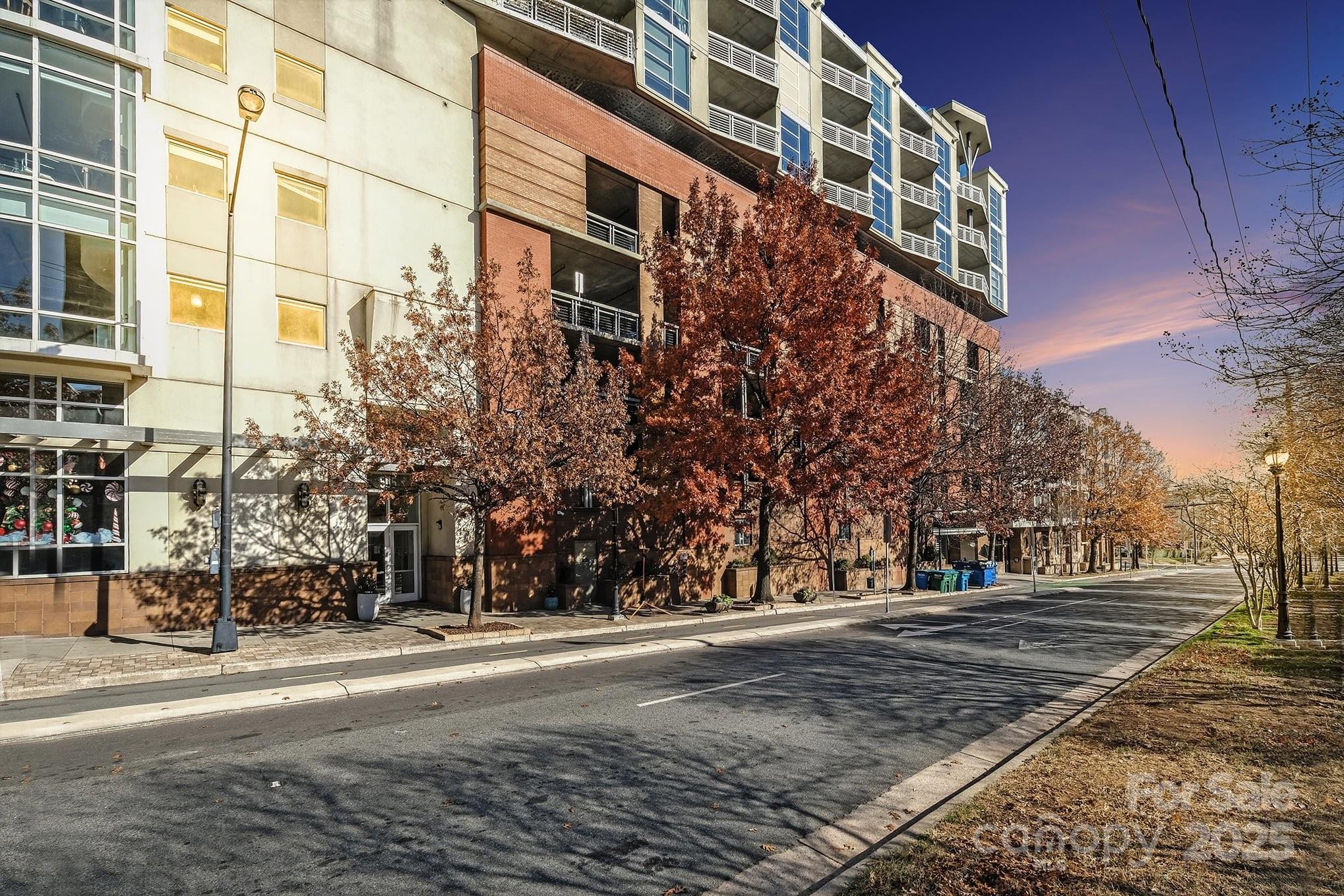 Courtside - Residential