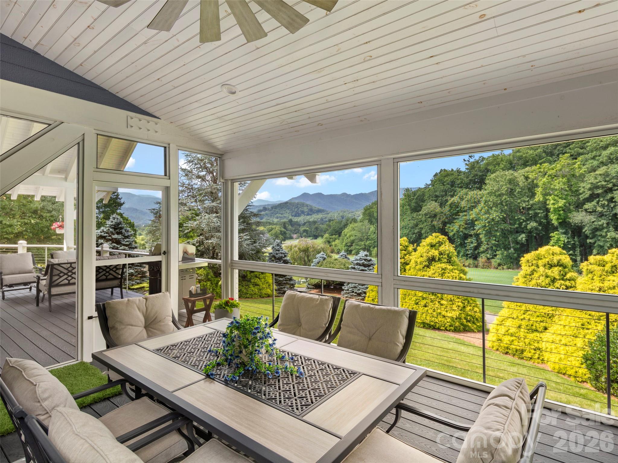 Laurel Ridge Country Club - Residential