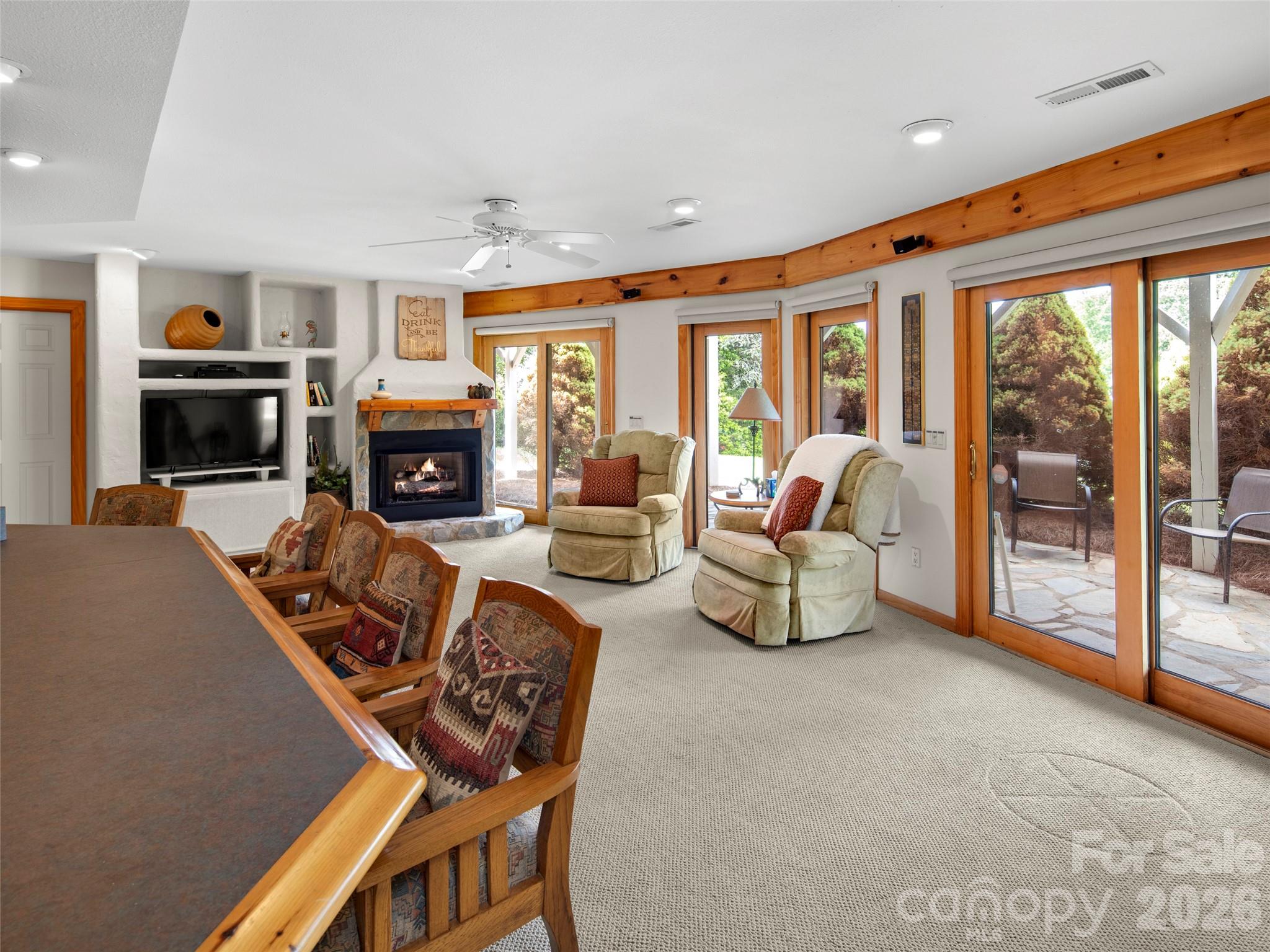 Laurel Ridge Country Club - Residential