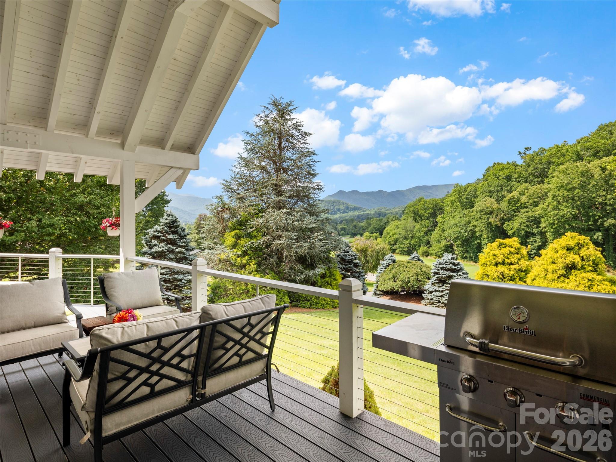 Laurel Ridge Country Club - Residential