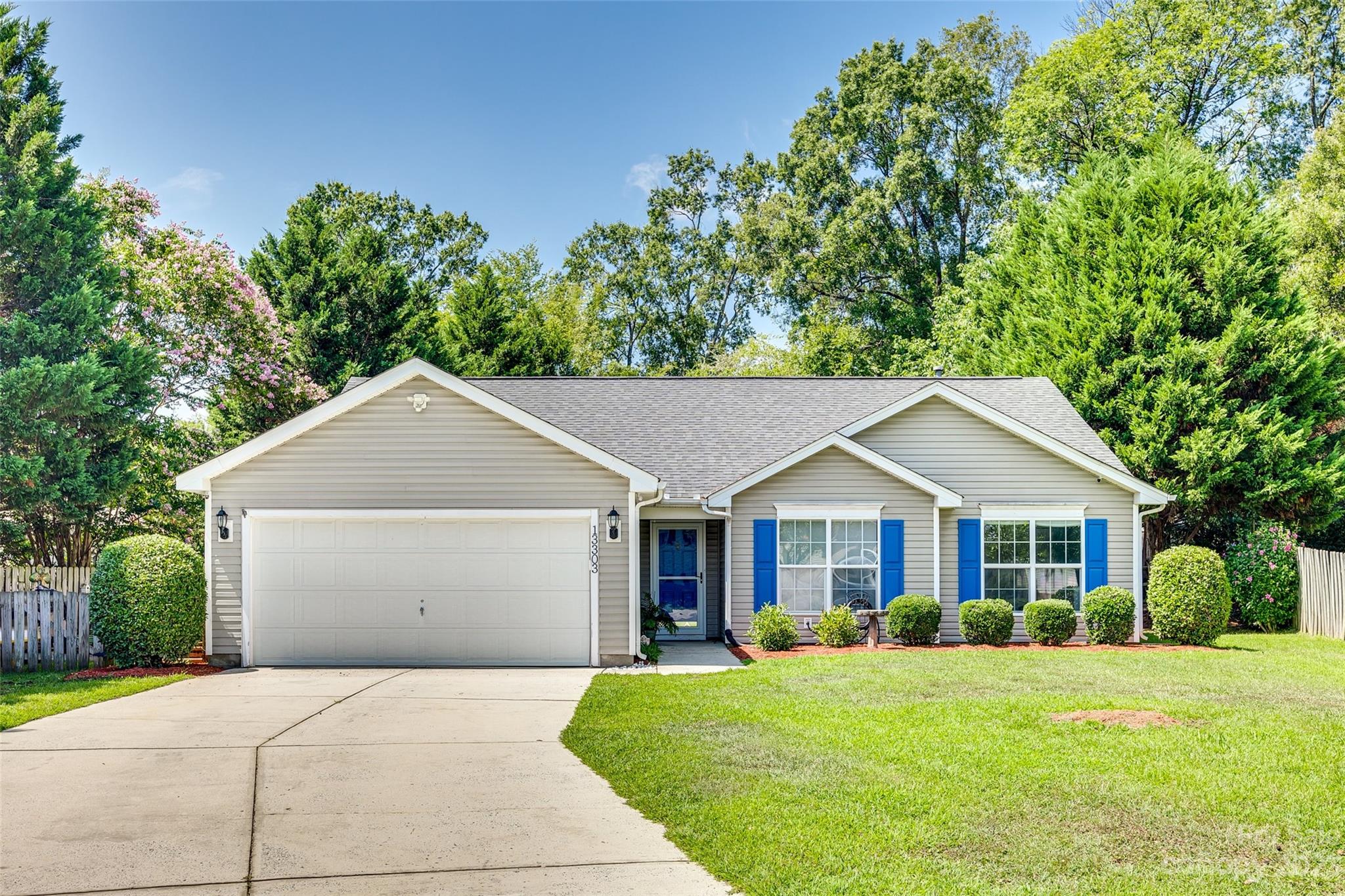 Great opportunity to own this charming 3 Bedroom, 2 Bath split ranch floorplan in desirable Arbor Creek with an open floor plan, lots of natural light, and vaulted ceilings. The large private backyard featuring a covered patio offers endless possibilities for gardening, recreation, and relaxation. Freshly painted and beautifully maintained, it's truly move-in ready, inviting you to make it your own and start creating unforgettable memories. Don't miss the opportunity to experience the allure of this exceptional property. Conveniently located to I-77, I-85, and I-485 making commuting a breeze, and you're just a short 10-minute drive away from the renowned Concord Mills, where shopping, dining, and entertainment options abound.