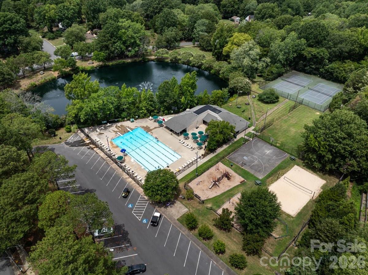 Candlewyck - Residential