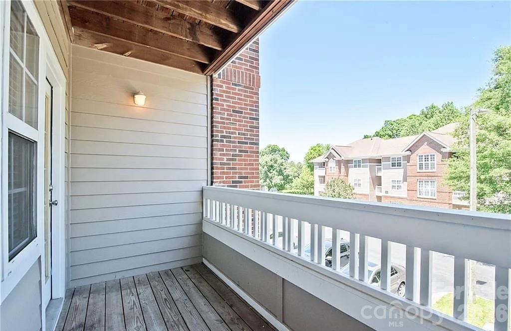 Campus Walk - Residential