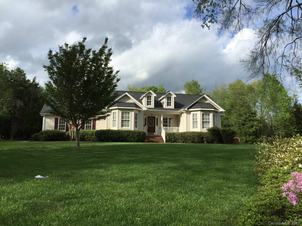 DESIREABLE WELL CARED FOR RANCH IN THE CLOVER SCHOOL DISTRICT AND CLOSE TO EVERYTHING!! 3 BDM/2 BATH, BIG OPEN KITCHEN, COZY FIREPLACE, OVERSIZED DECK OVERLOOKING PRIVATE BACKYARD, STORAGE SHED, LARGE 2 CAR GARAGE , 1 ACRE LOT IN A CUL-DE-SAC, EASY COMMUTE TO CHARLOTTE, GASTONIA, ROCK HILL & MORE.  CATHEDRAL CEILING IN THE GREAT ROOM, WHIRLPOOL TUB IN MASTER BATH PLUS STAND UP SHOWER ARE JUST SOME OF THE EXTRA FEATURES.   ROCKING CHAIR FRONT PORCH AND MATURE & COLORFUL LANDSCAPING. COME SEE IT!