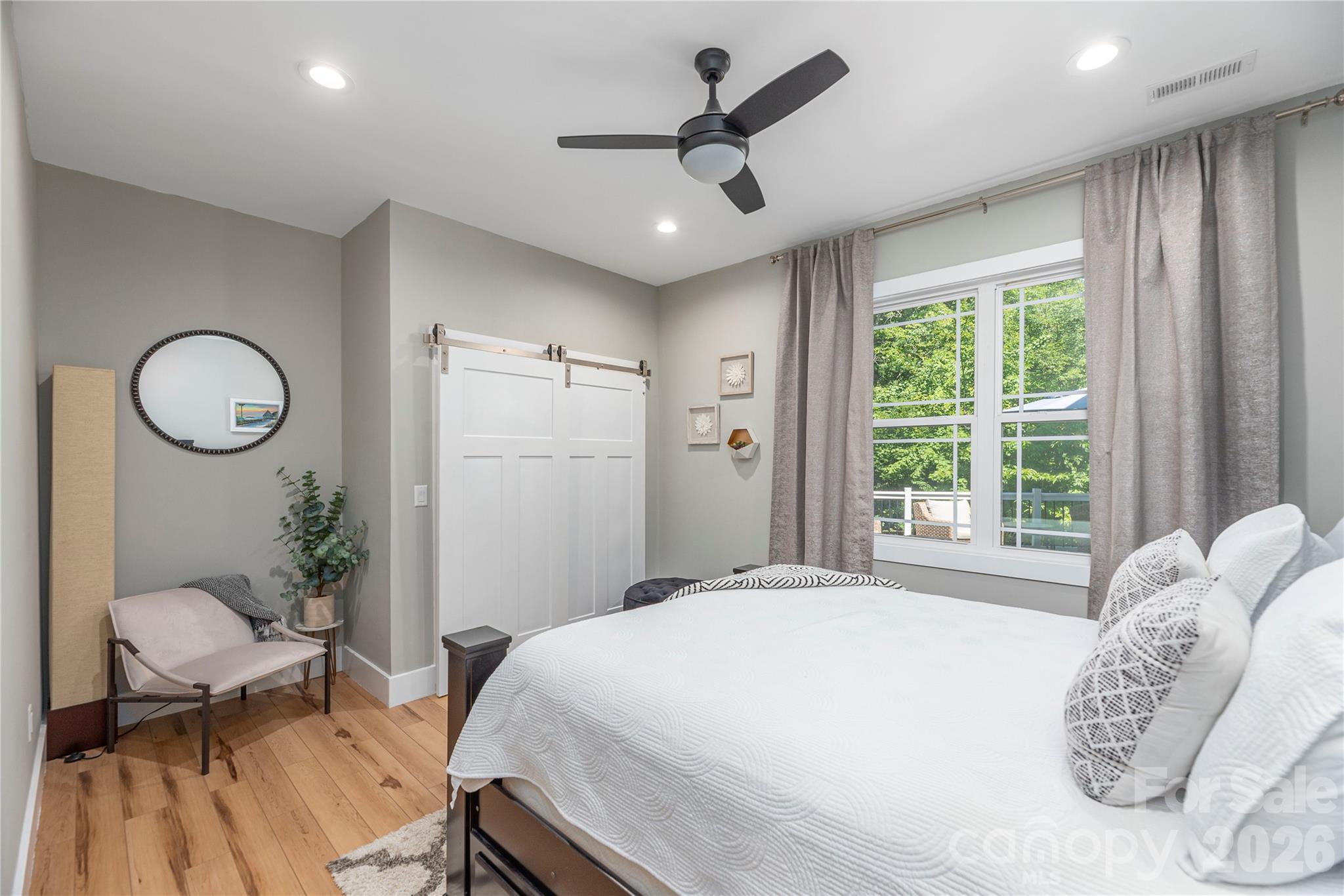 South Creek Cottages - Residential