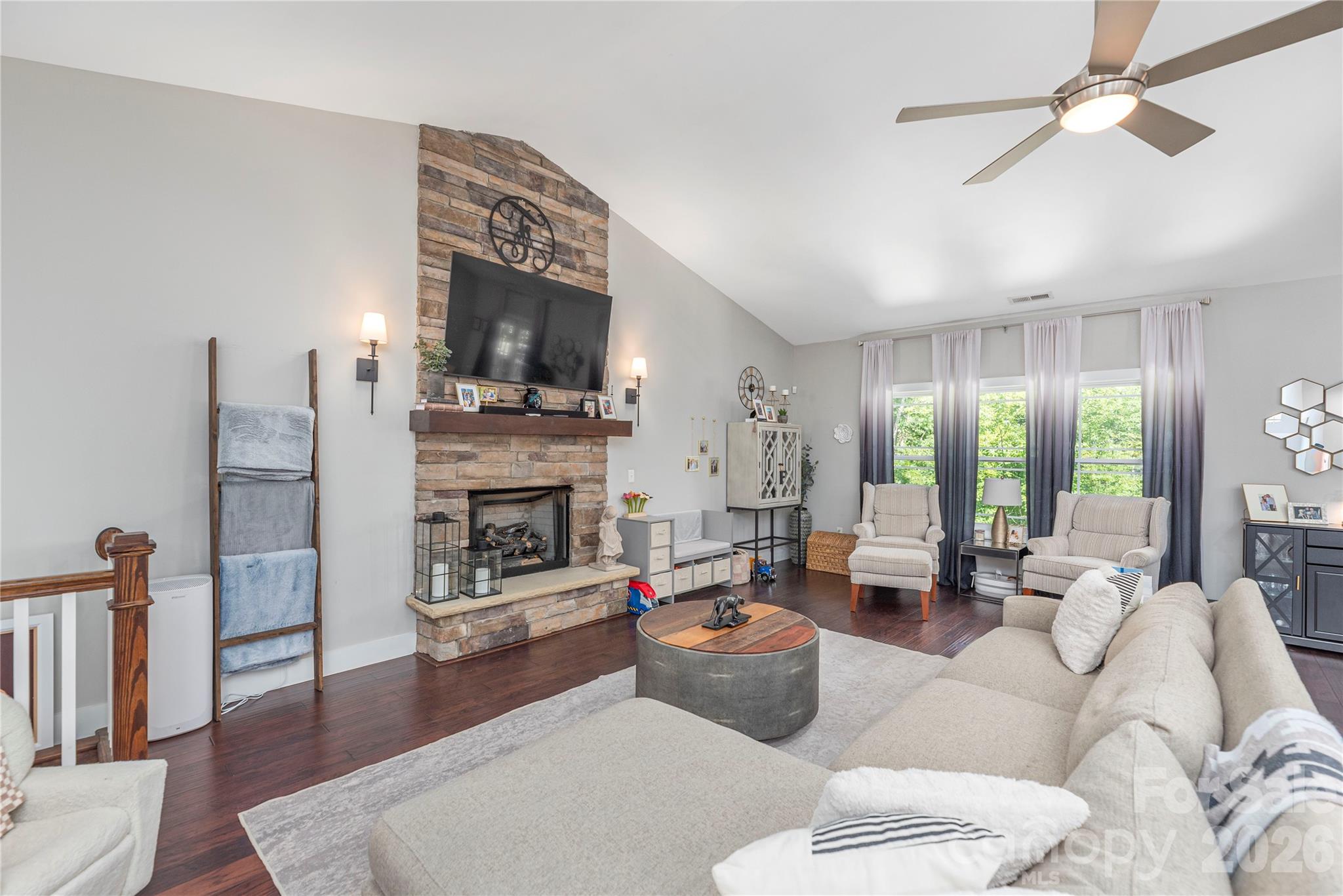 South Creek Cottages - Residential