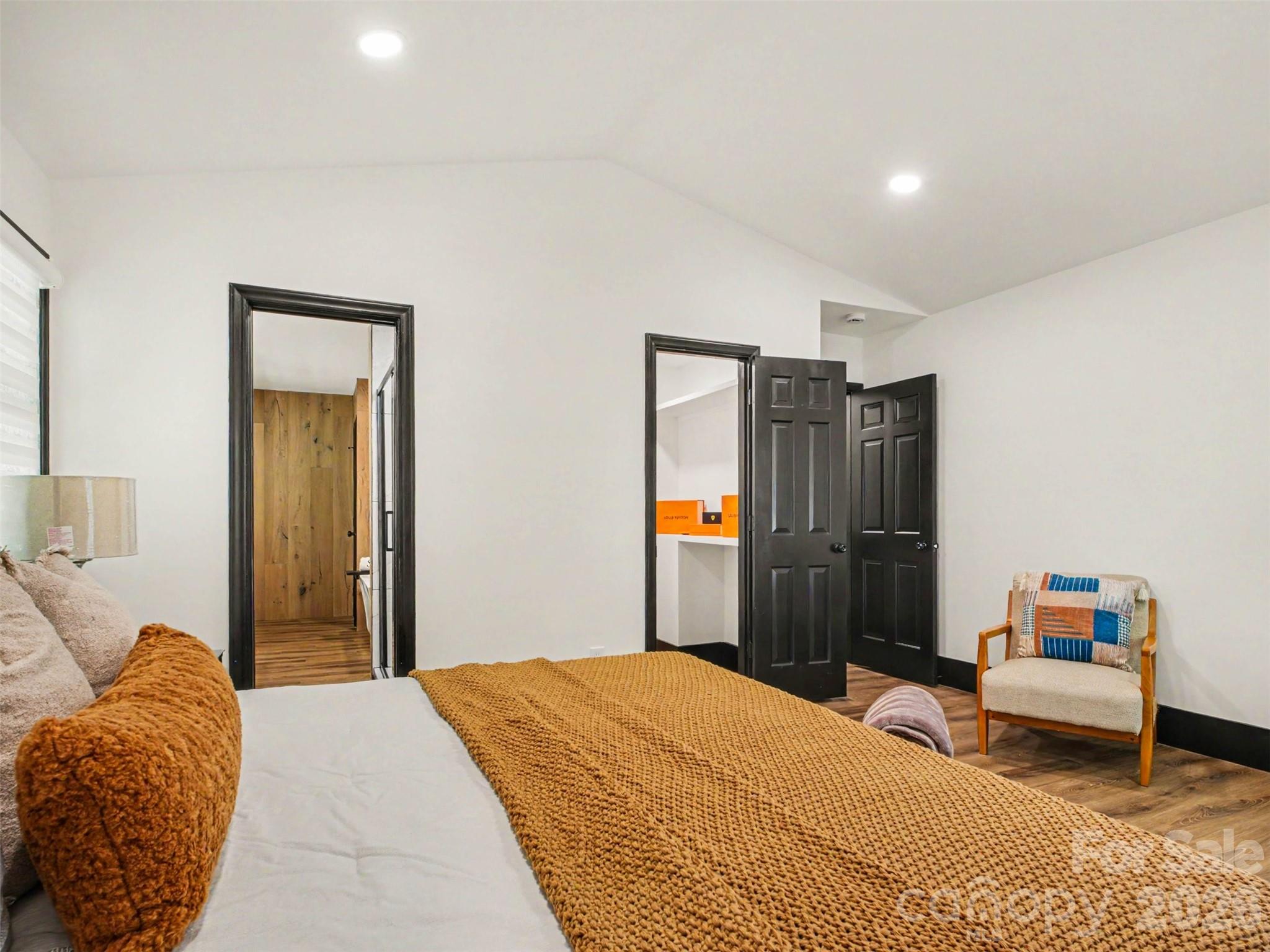 Elizabeth Oaks - Residential