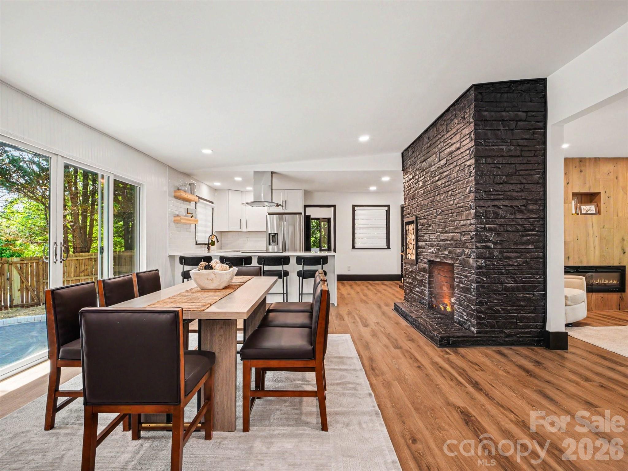 Elizabeth Oaks - Residential