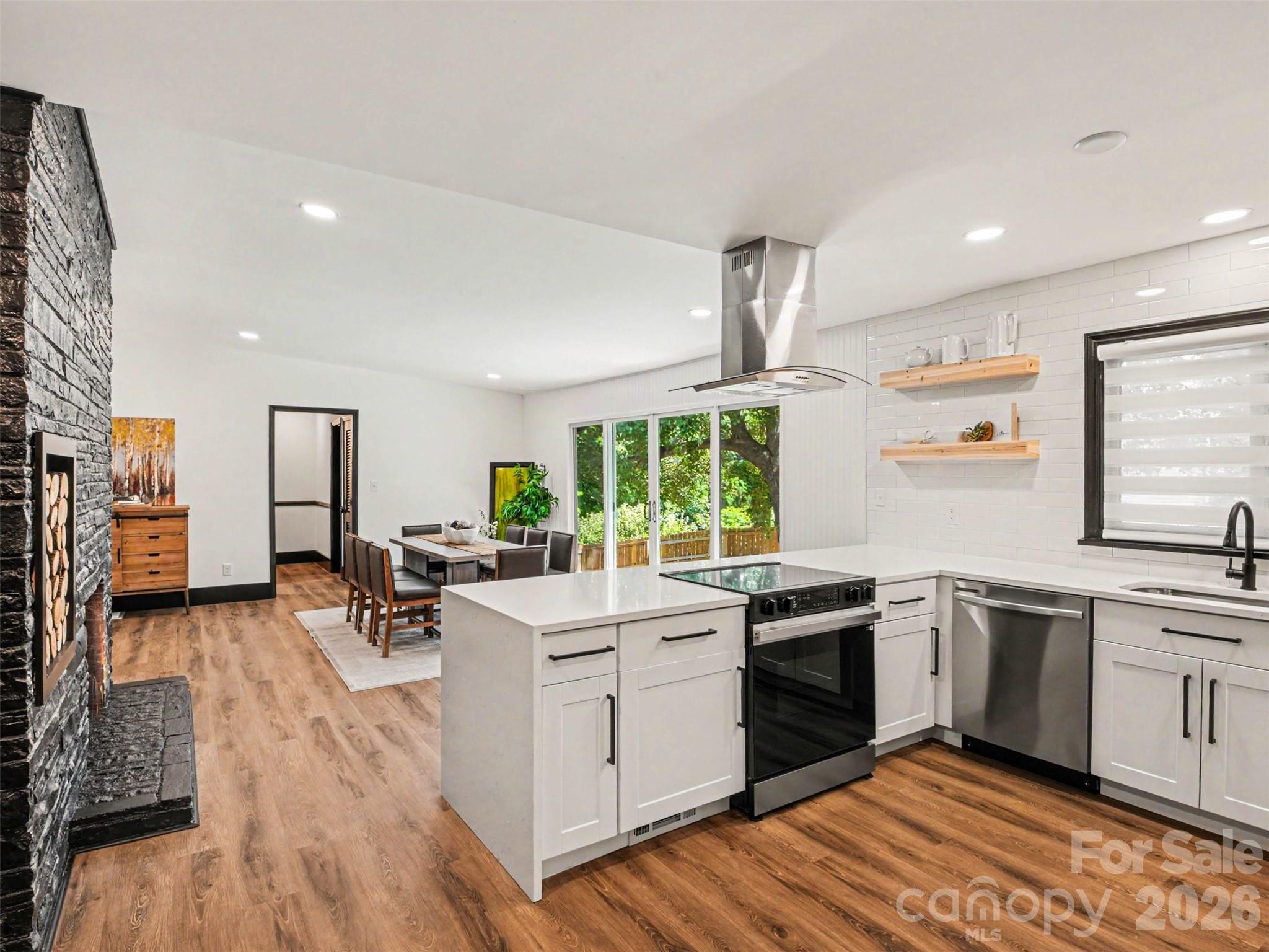 Elizabeth Oaks - Residential