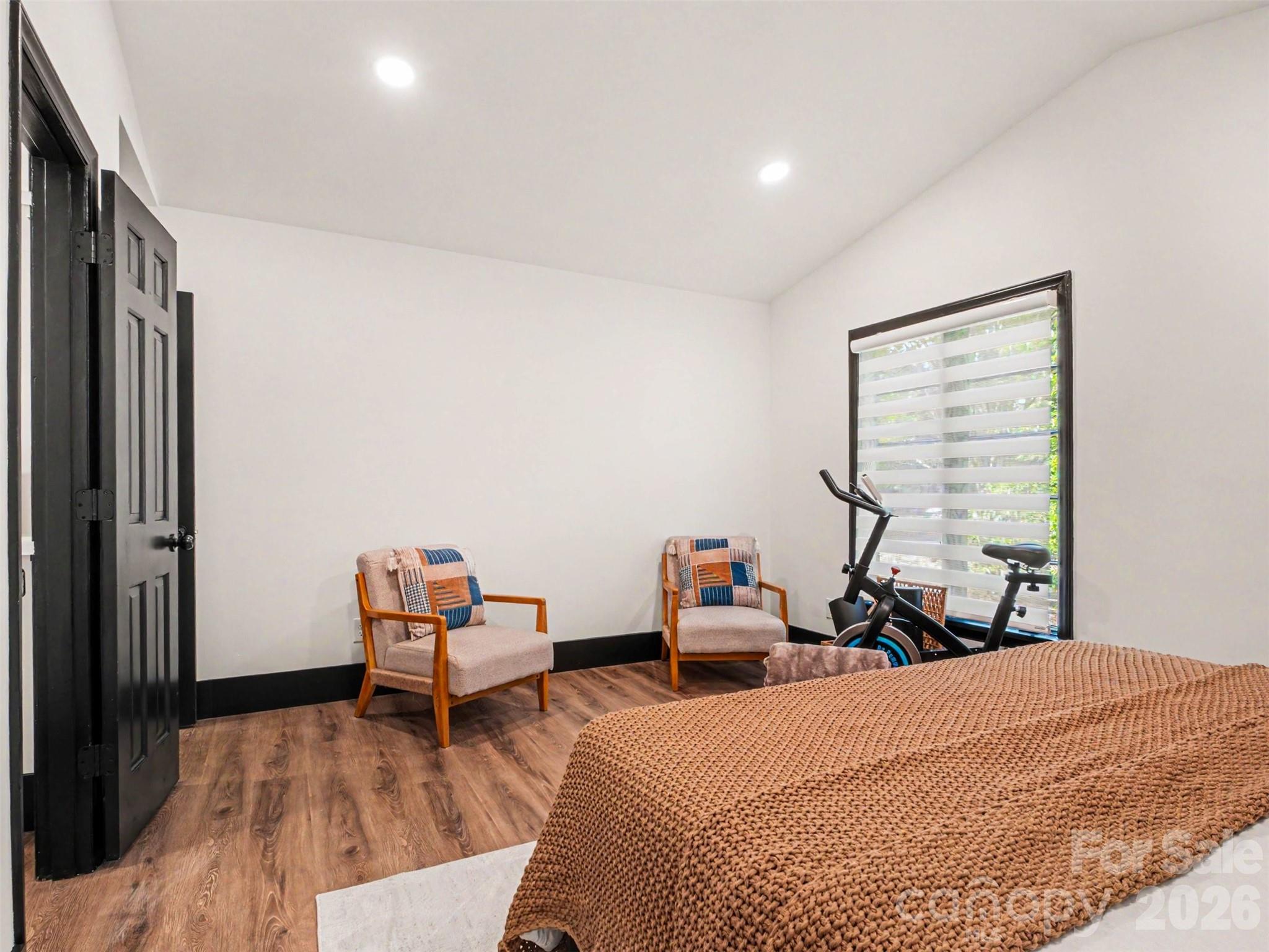 Elizabeth Oaks - Residential