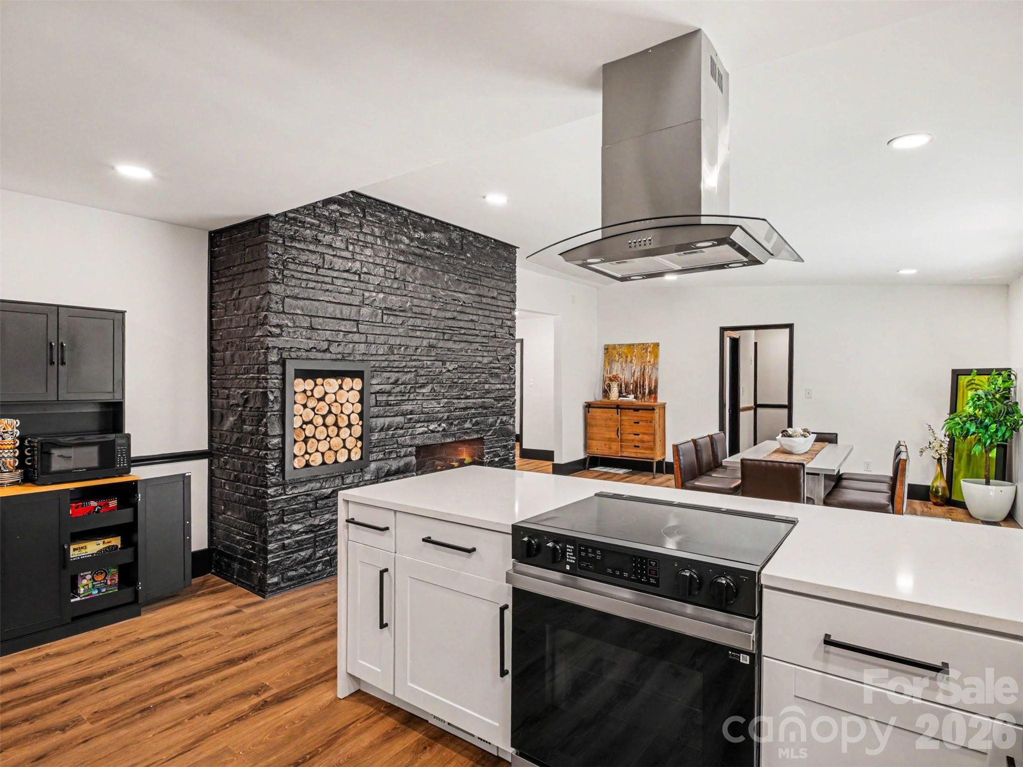 Elizabeth Oaks - Residential