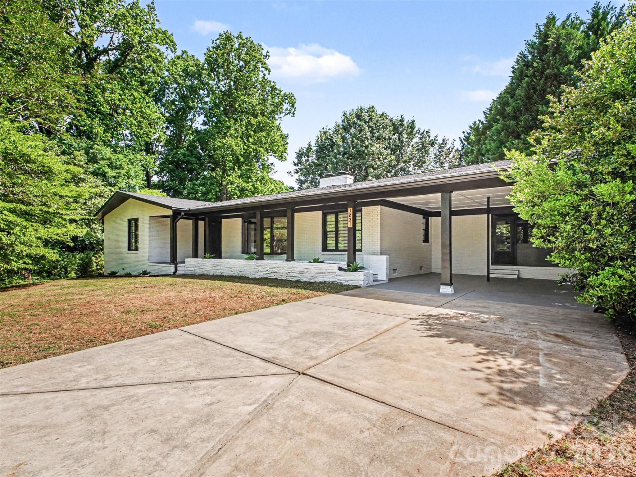 Elizabeth Oaks - Residential