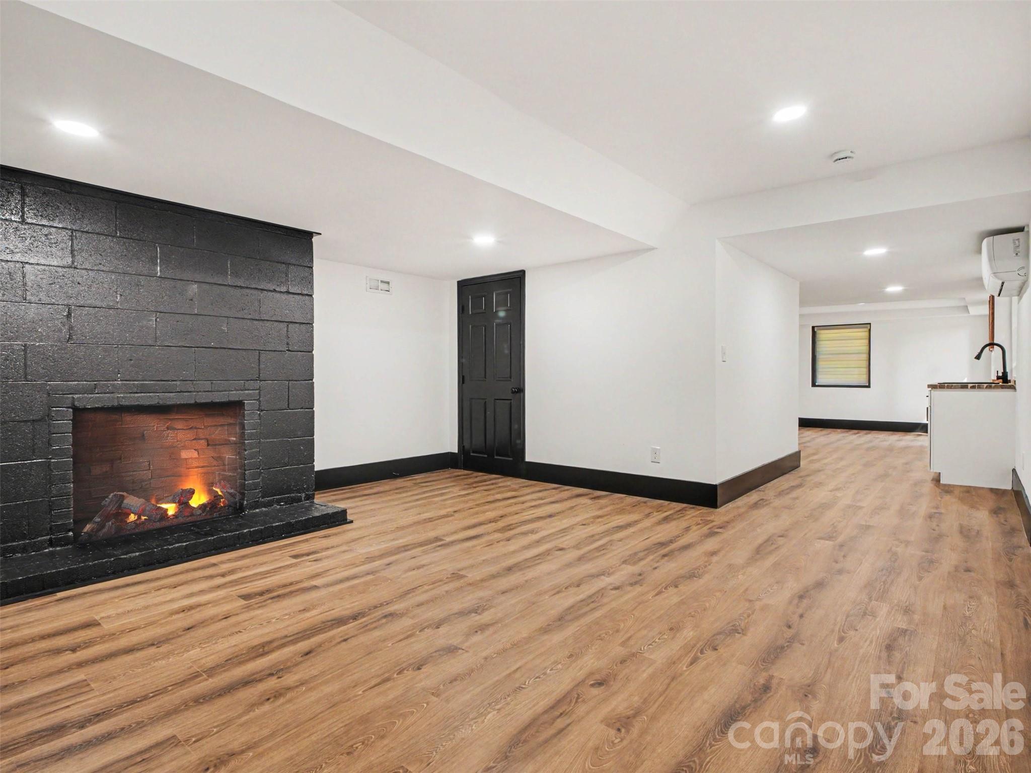 Elizabeth Oaks - Residential
