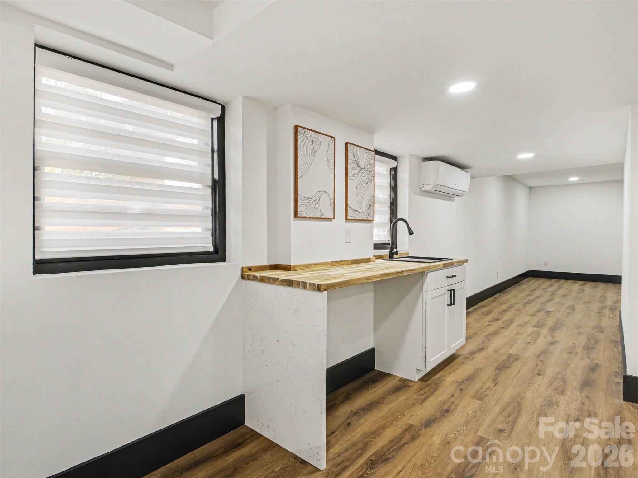 Elizabeth Oaks - Residential