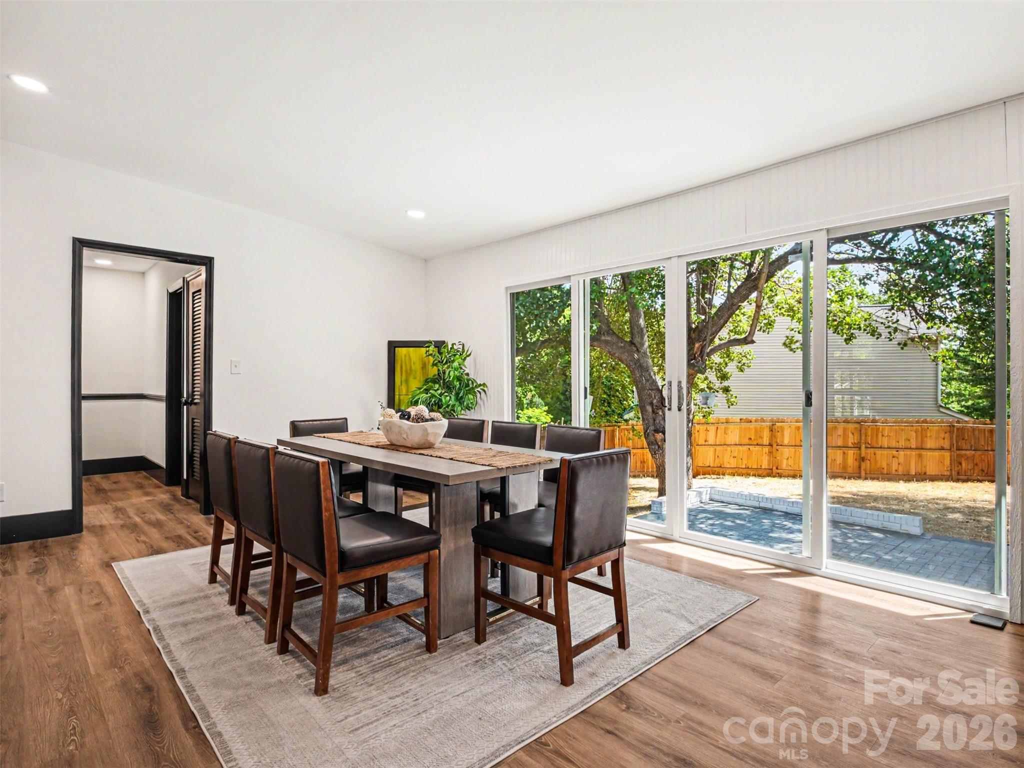 Elizabeth Oaks - Residential