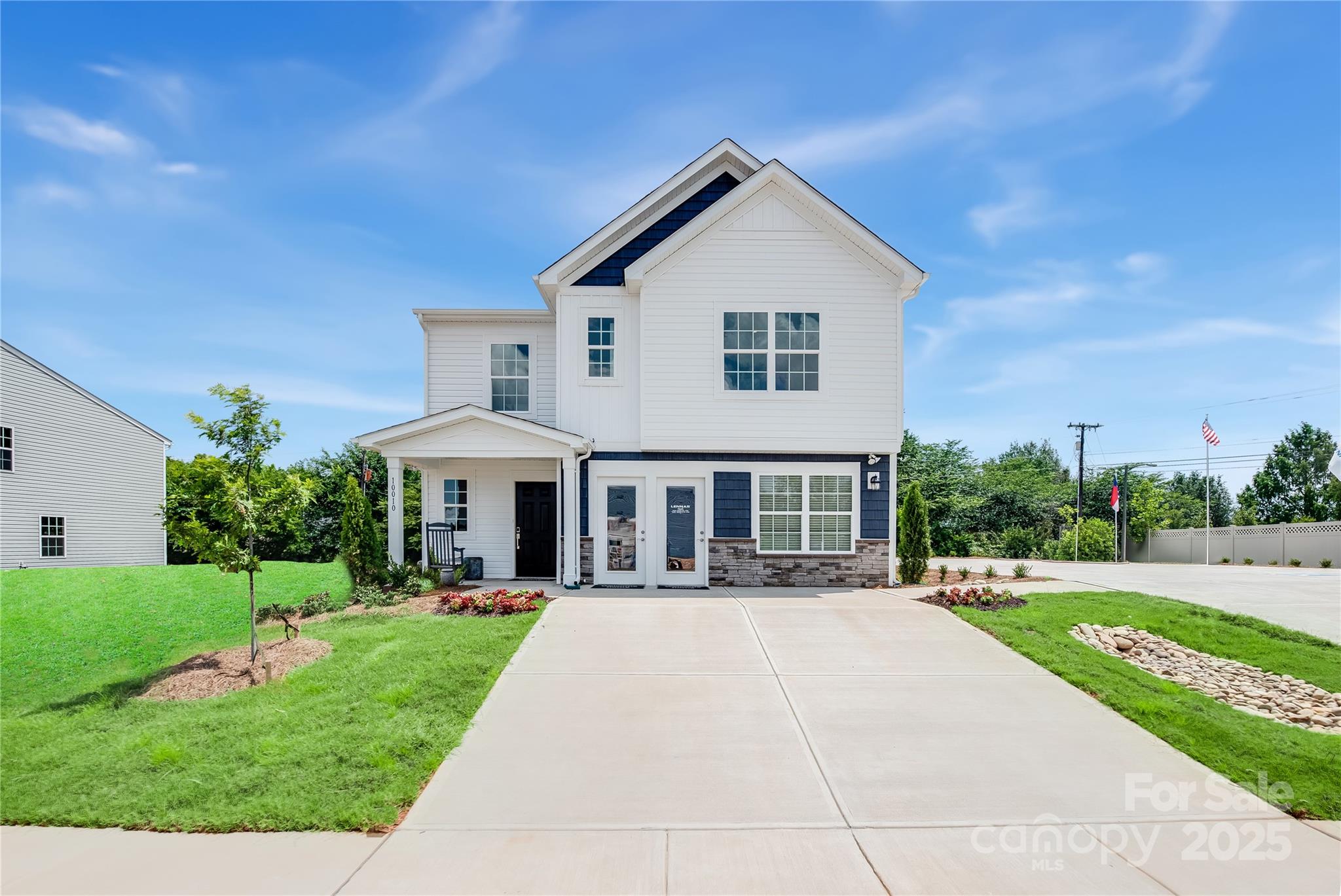 Don’t miss this amazing opportunity at The Retreat at Cameron Commons—like new and never occupied! This former model home home boasts inviting curb appeal with a light, neutral color palette, a welcoming front porch, and beautiful landscaping. The popular two-story Frost floor plan offers an open and airy layout with fresh paint throughout and timeless, beautiful finishes. The kitchen and dining area flow seamlessly into the great room, creating an ideal space for everyday living and entertaining. The bright kitchen features white cabinetry, quartz countertops, a spacious island with room for additional seating, and a walk-in pantry—perfect for hosting your first gathering in this beautiful home.
The main level includes a convenient guest bedroom and a full bath with a tub/shower combination. Upstairs, you’ll find a versatile bonus room, three additional guest bedrooms, and a spacious primary suite.
Ideally located with easy access to I-485 and just minutes from UNC Charlotte, this home is fully move-in ready and includes all appliances. A fantastic opportunity to enjoy modern living in a desirable community—schedule your showing today!
