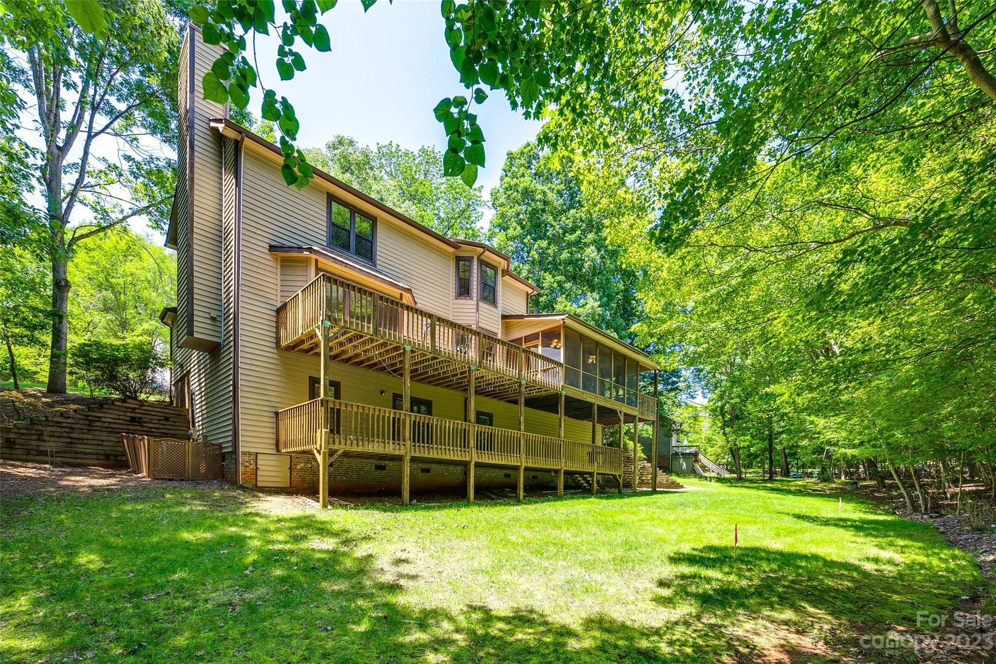 Tega Cay - Residential