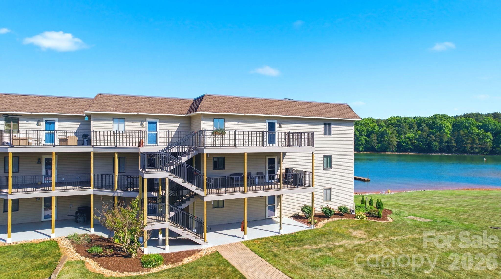 Spinnaker Bay - Residential