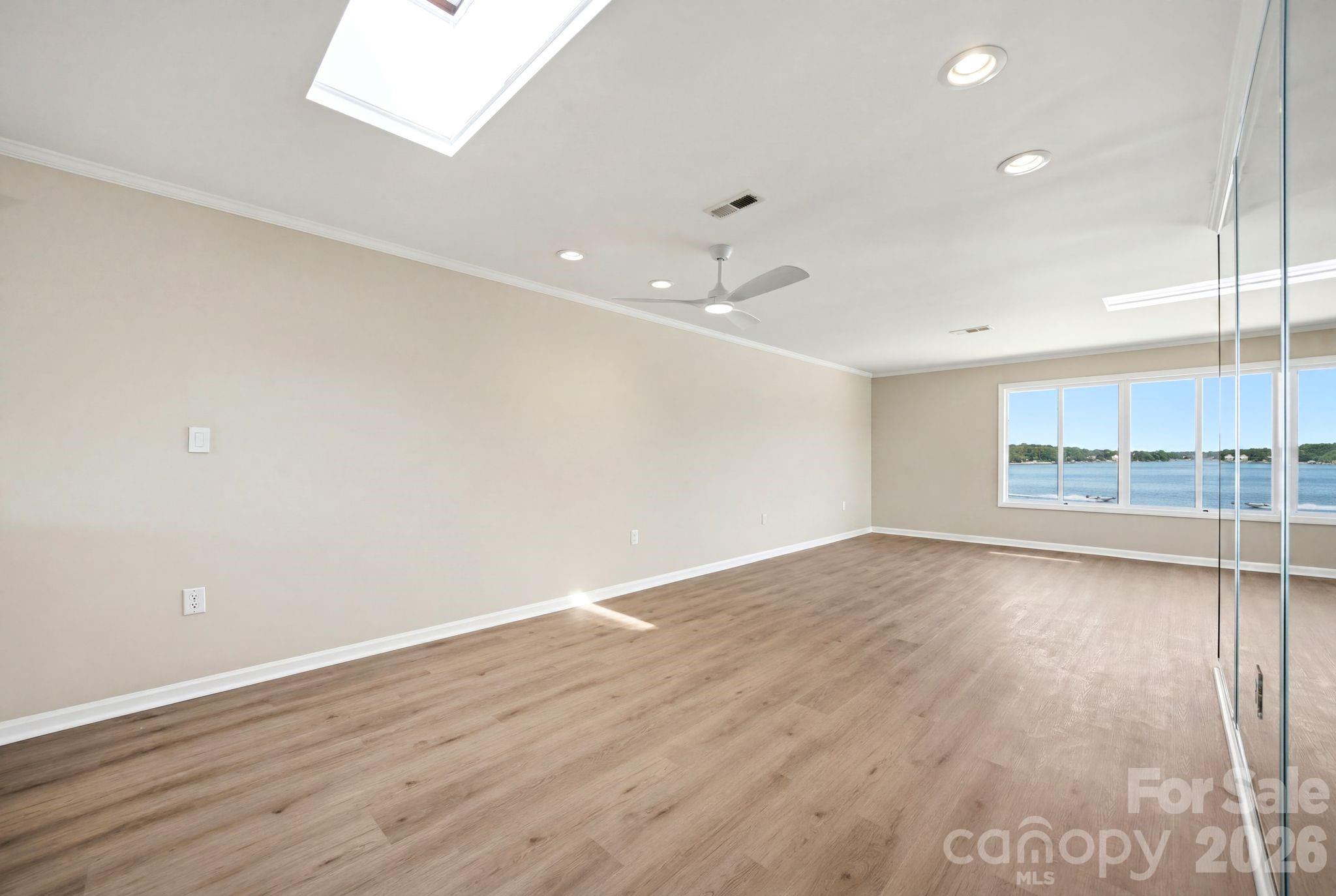 Spinnaker Bay - Residential