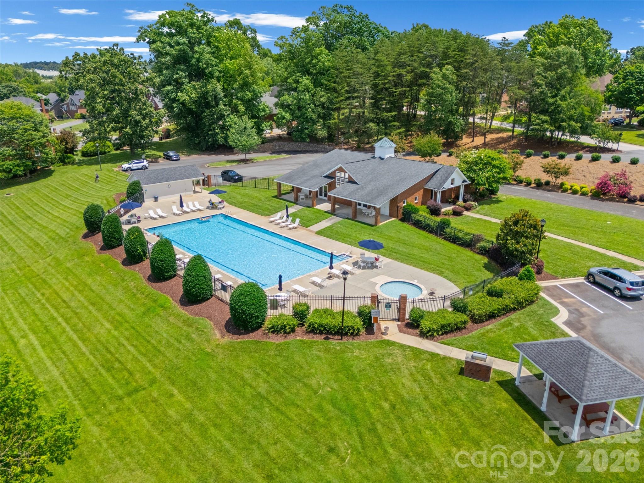 Beacon Knoll - Residential