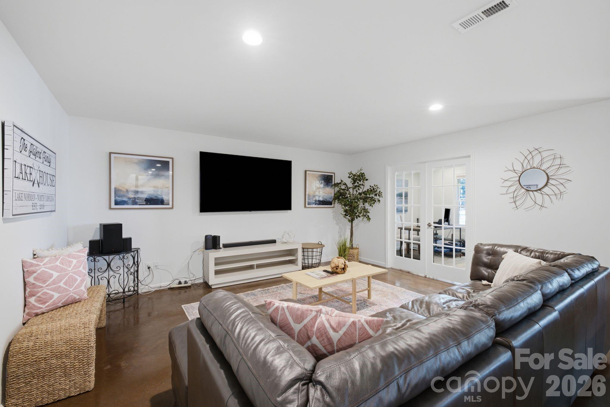 Blackstone Bay - Residential