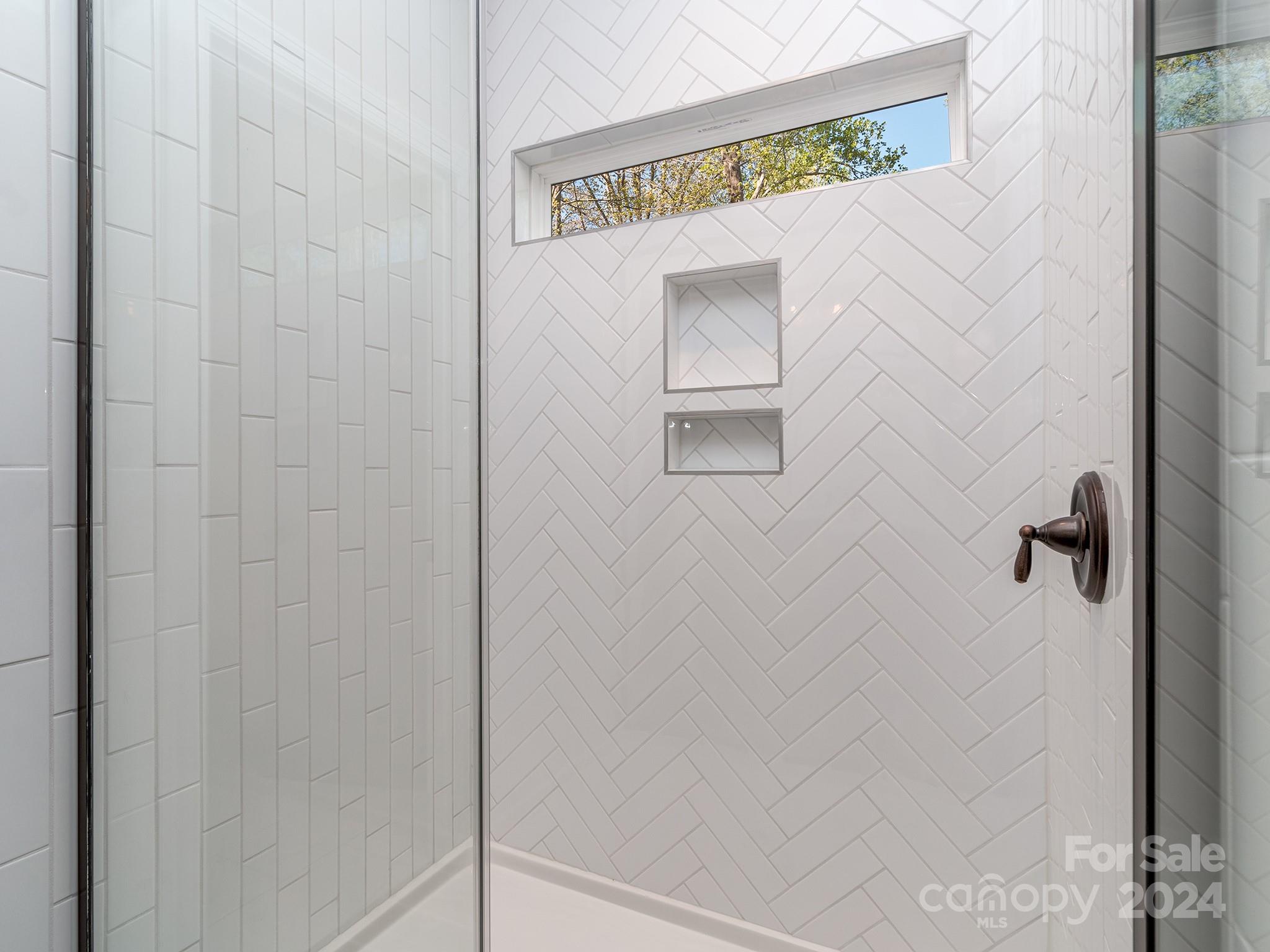 Tega Cay - Residential