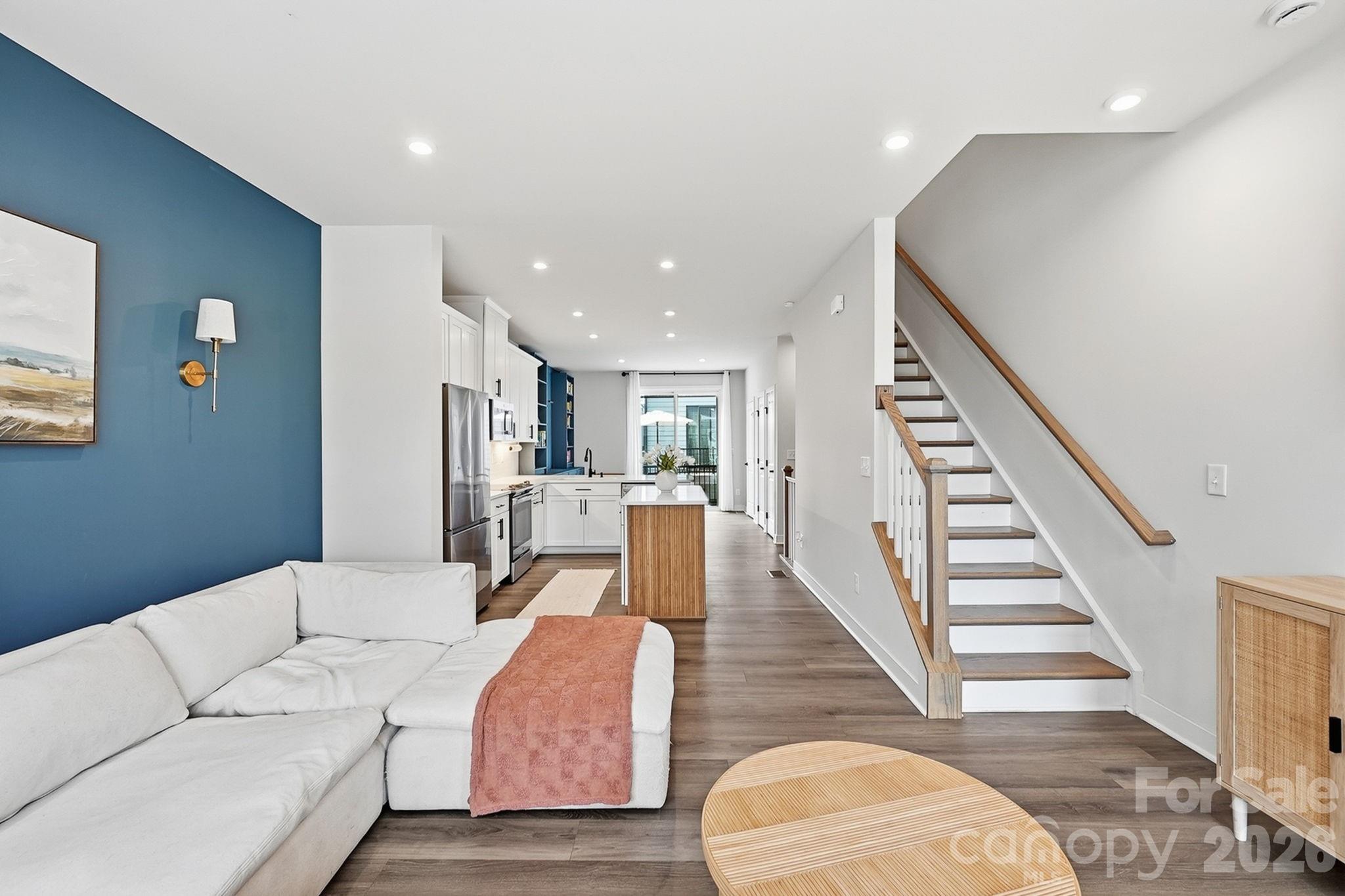 Southrail Station - Residential