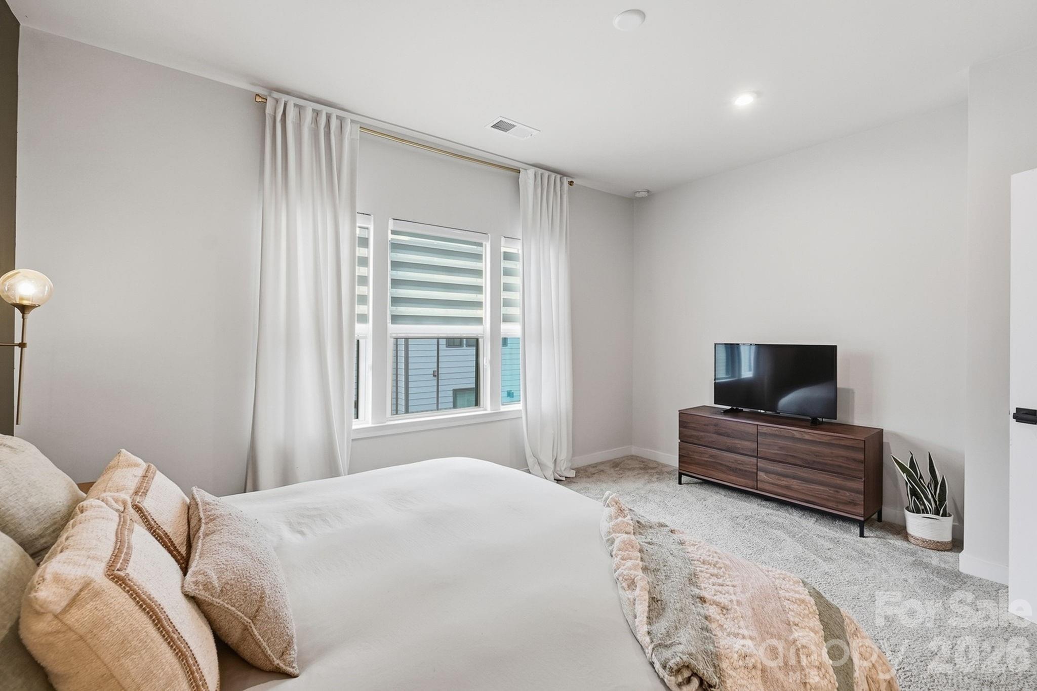 Southrail Station - Residential