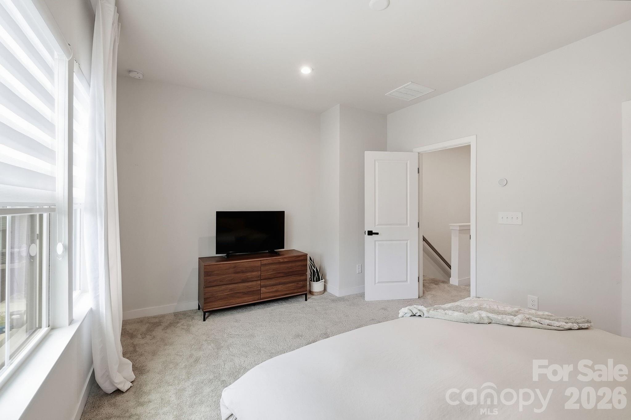 Southrail Station - Residential