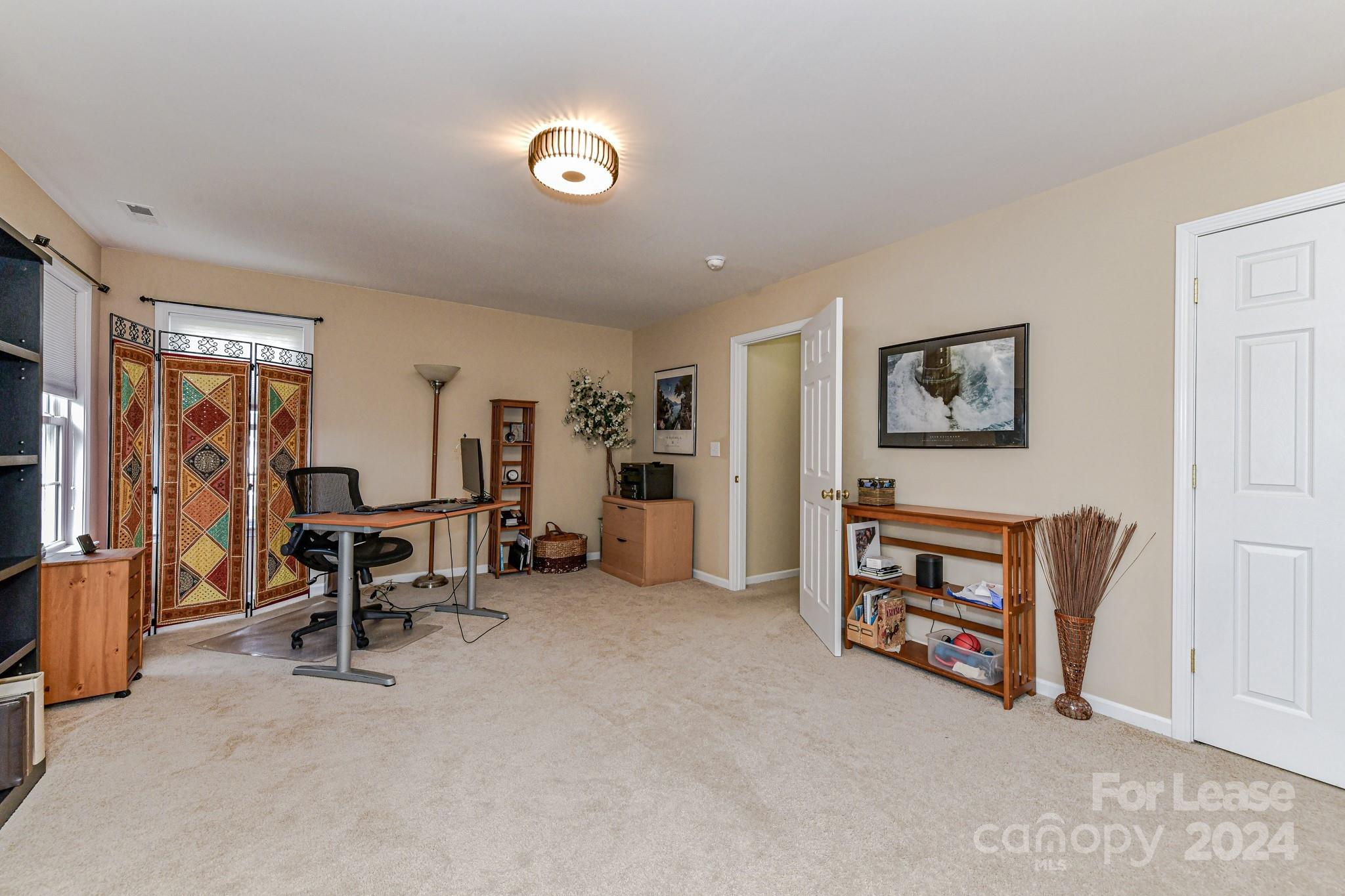 Hampton Ridge Ii - Residential Lease