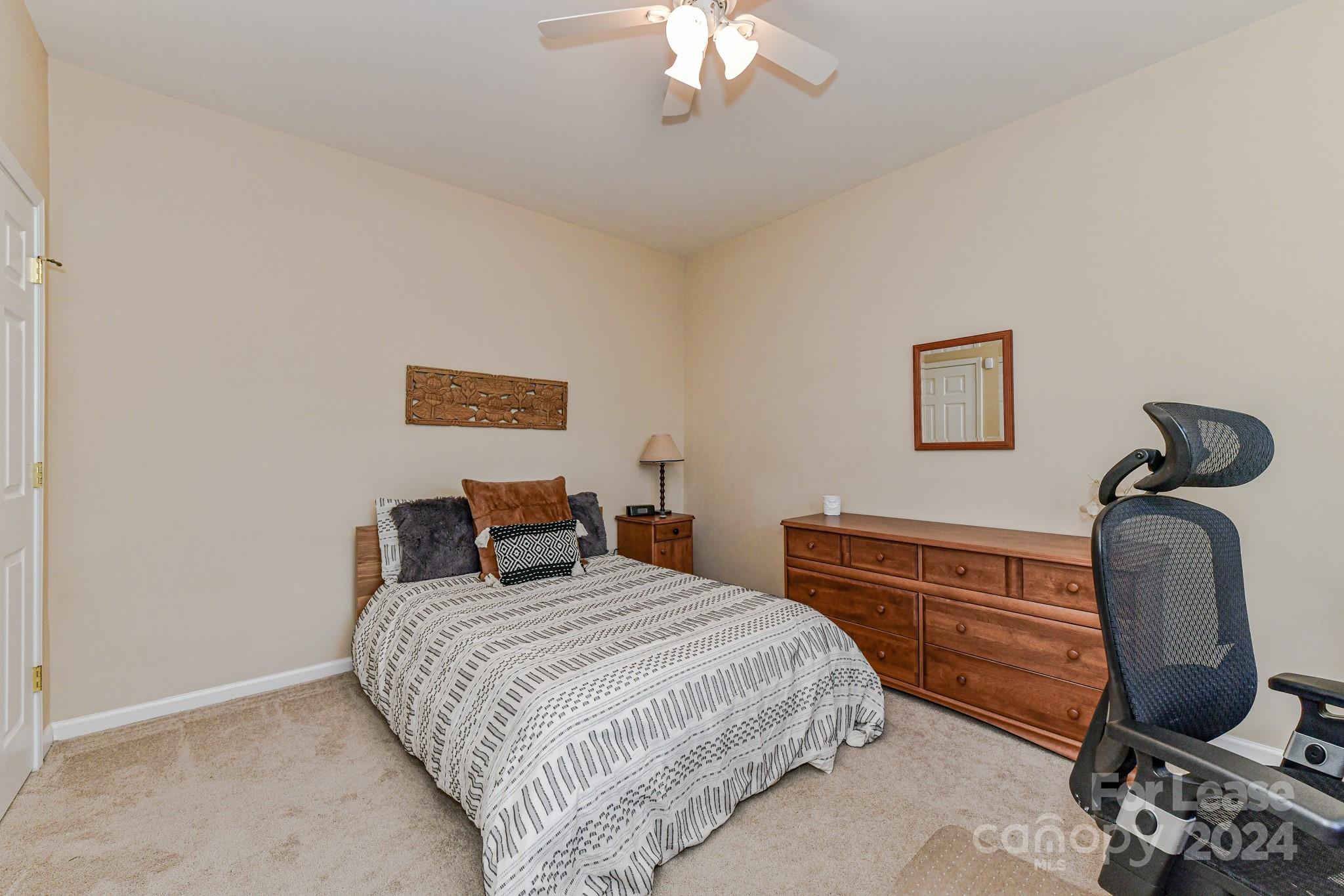 Hampton Ridge Ii - Residential Lease