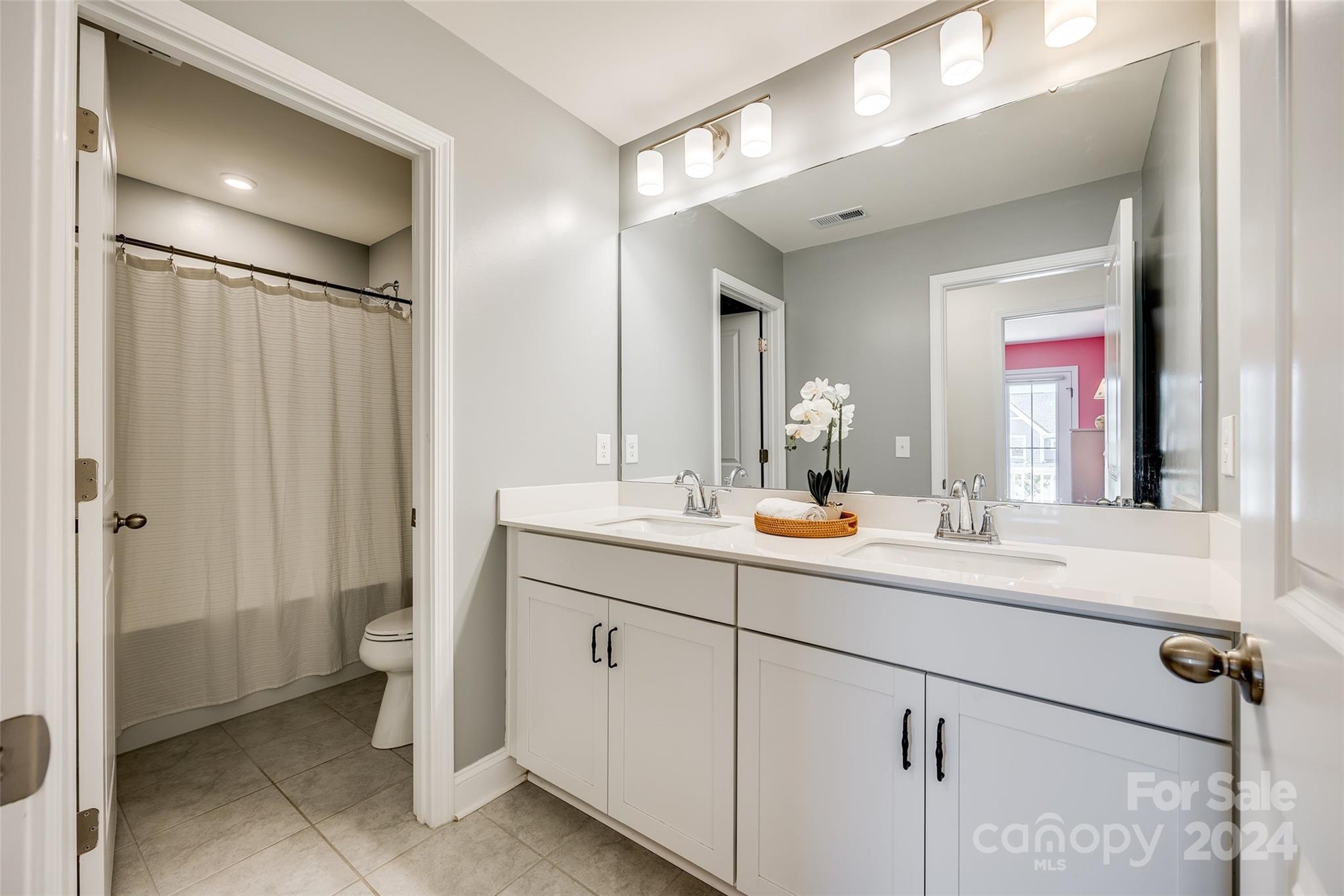 Paddlers Cove - Residential