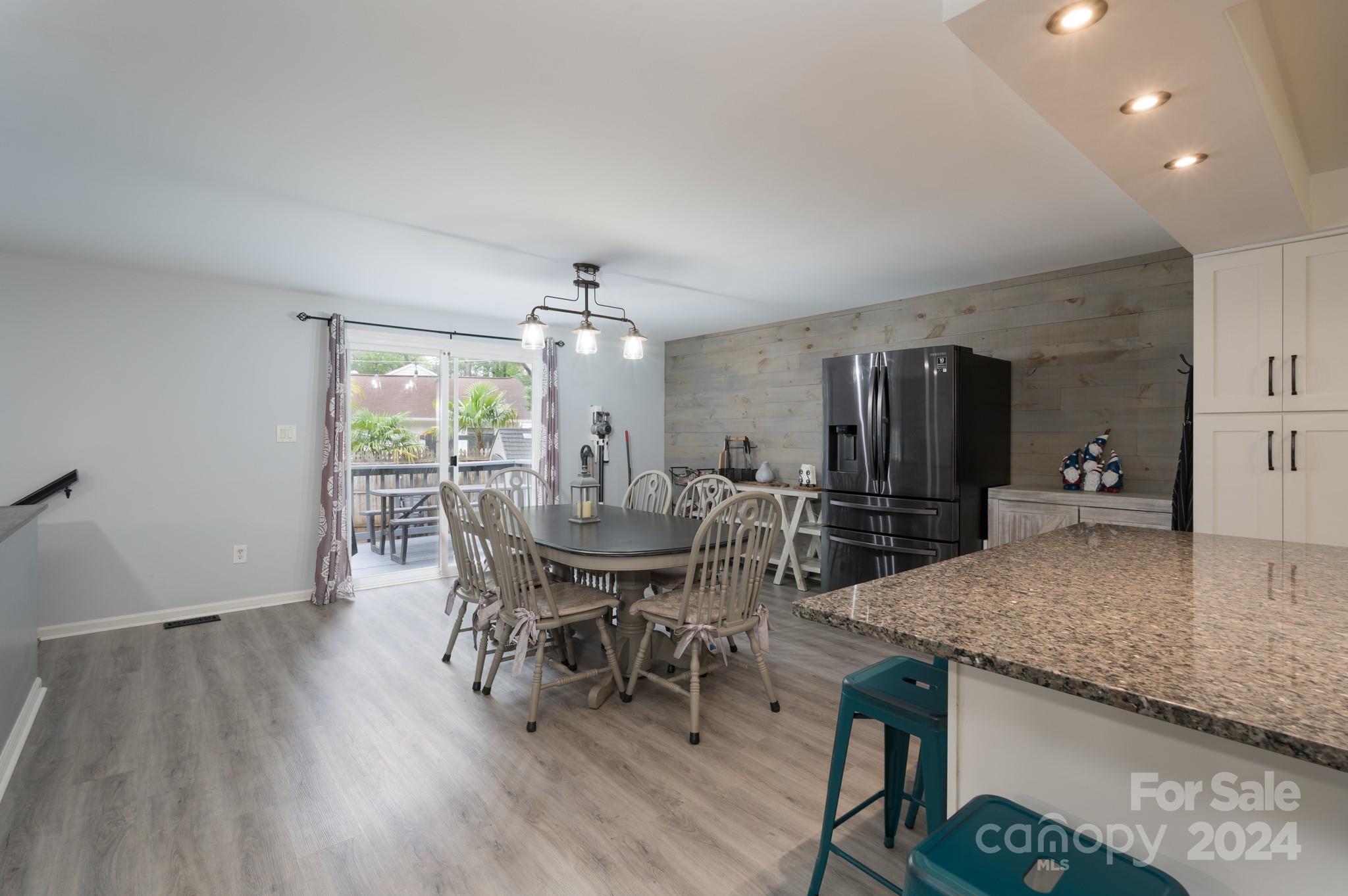 Tega Cay - Residential