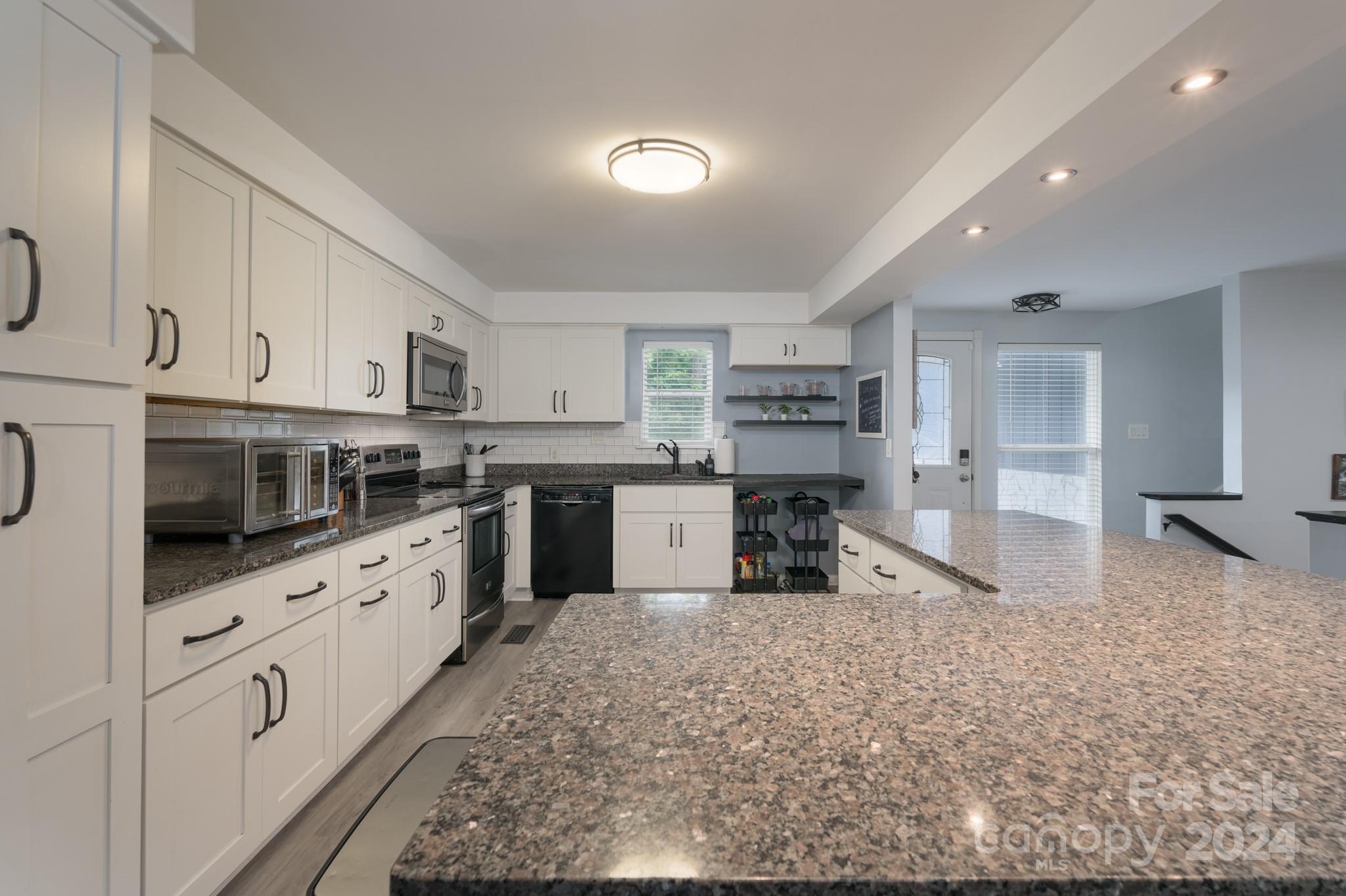 Tega Cay - Residential