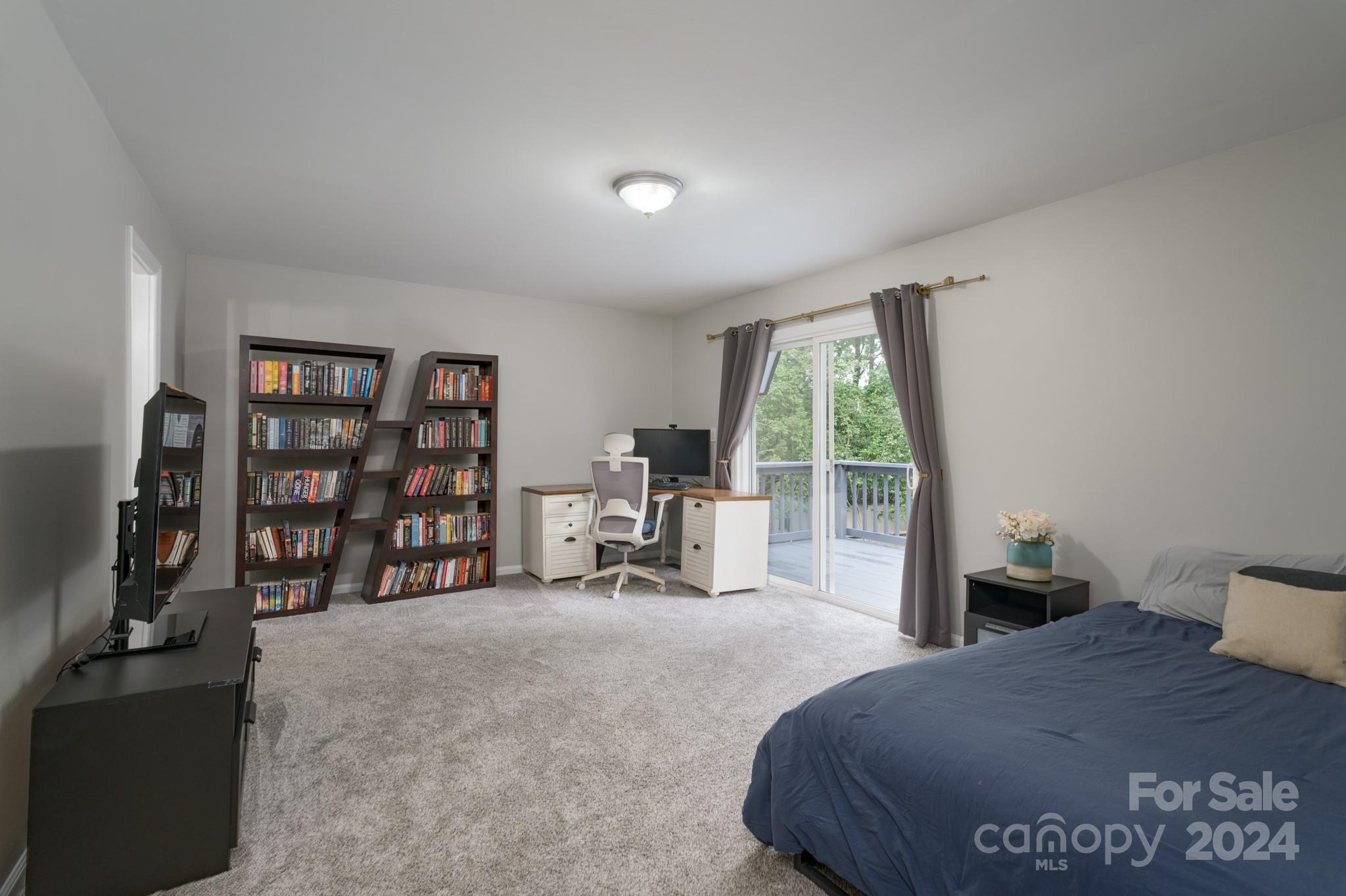 Tega Cay - Residential