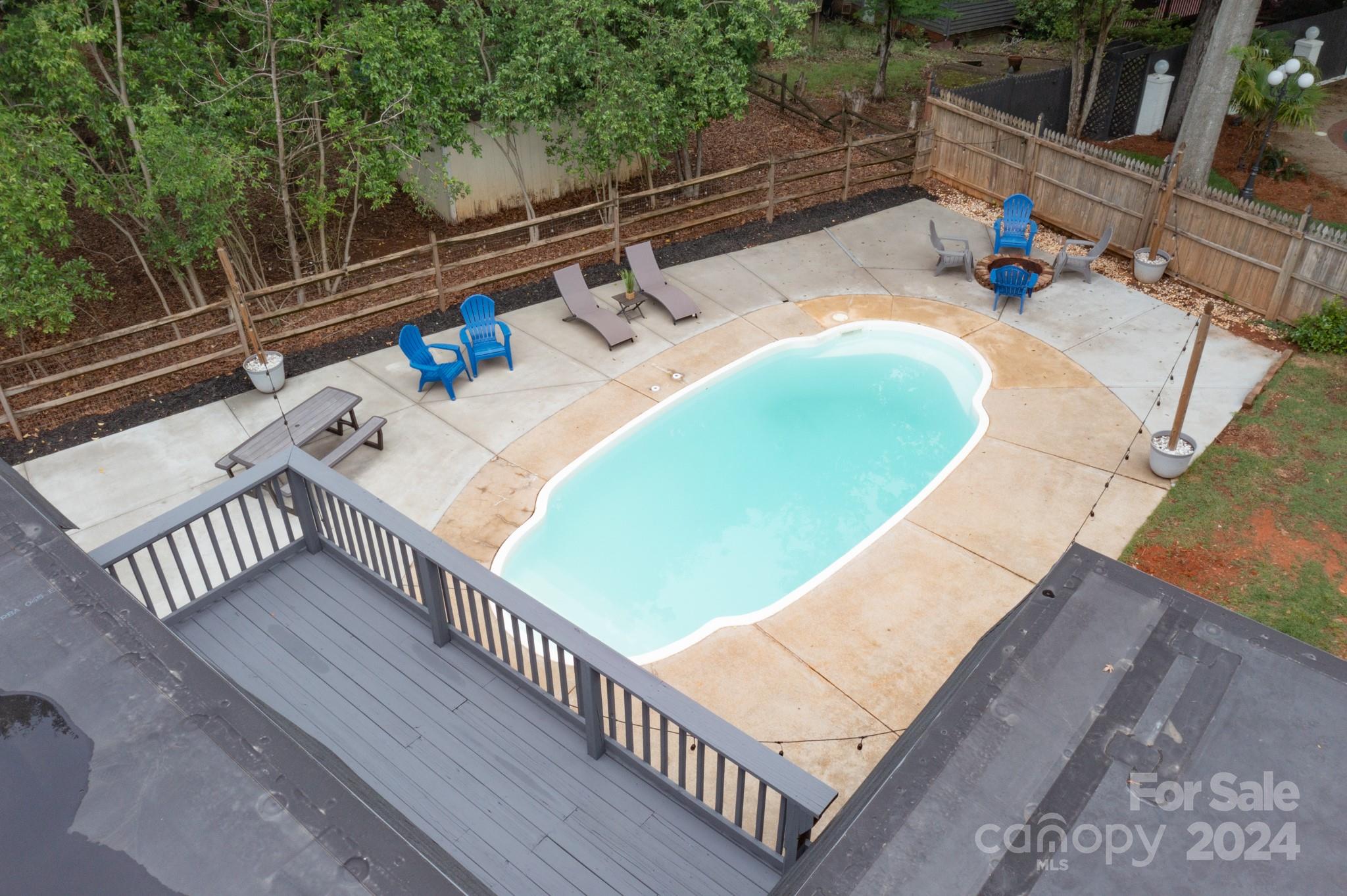 Tega Cay - Residential