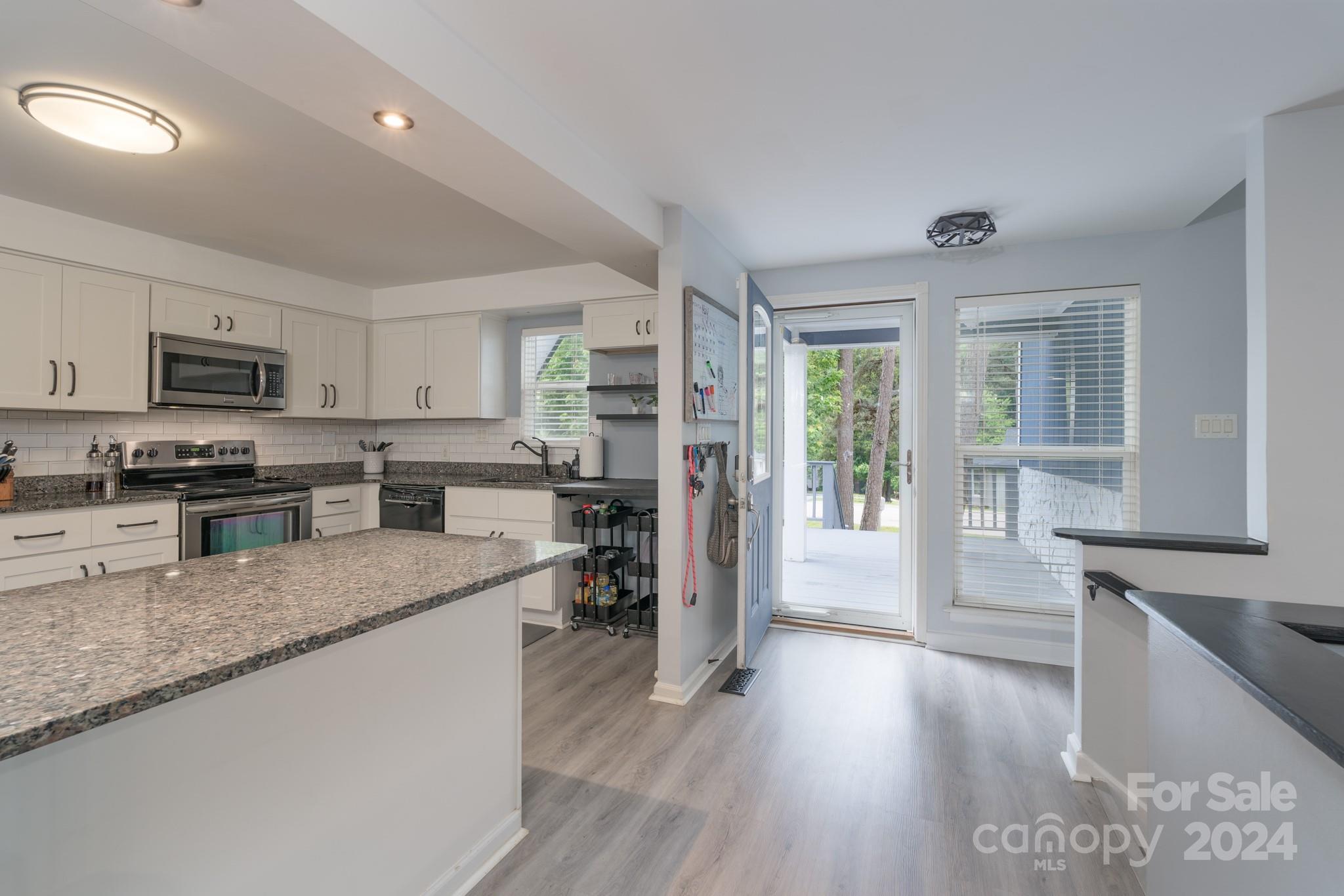 Tega Cay - Residential