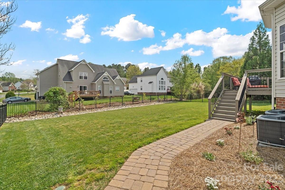Seven Oaks - Residential