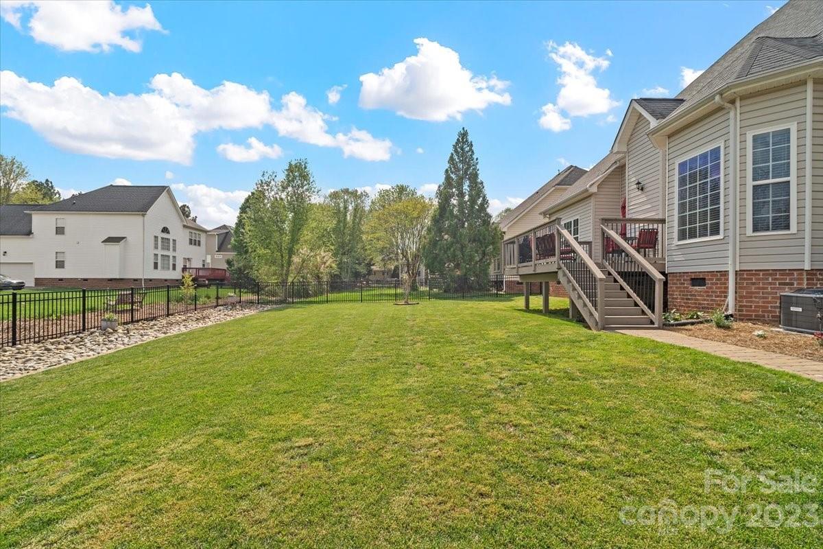 Seven Oaks - Residential
