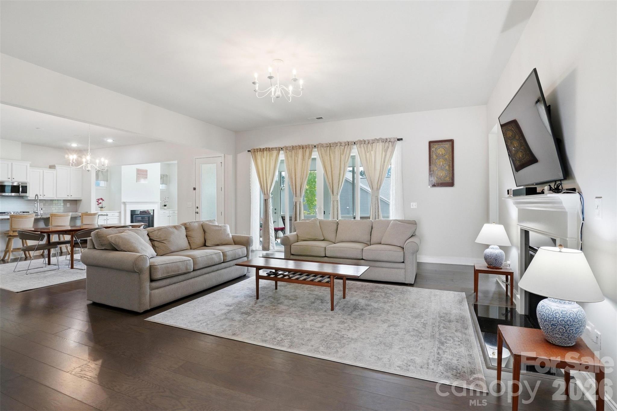 Imagery on Mtn Island - Residential