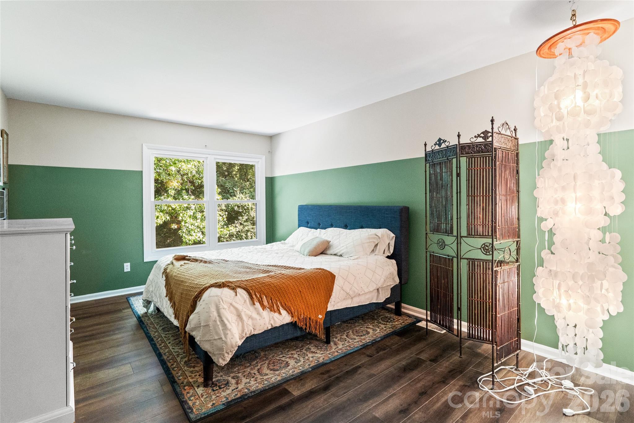 Four Seasons - Residential