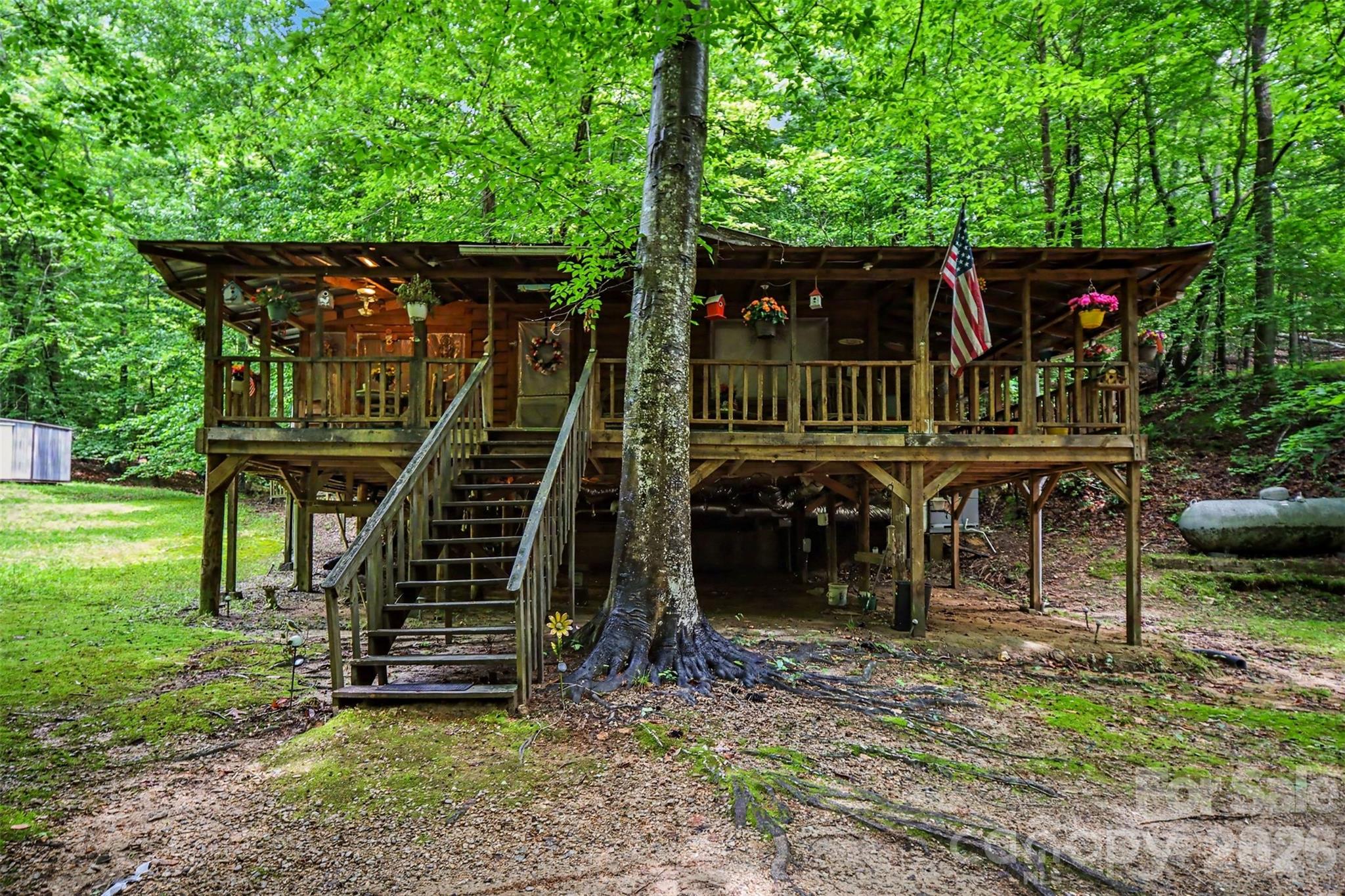 Situated on 3.89 peaceful acres, this charming 1-bed, 1-bath property offers privacy and potential. A versatile bonus room provides the perfect space for an office, guest room, or hobby area. Enjoy the beauty of nature with a tranquil creek flowing through the property, creating a serene retreat. Whether you’re looking for a cozy getaway, investment opportunity, or place to make your own, this unique property offers endless possibilities in a scenic setting.