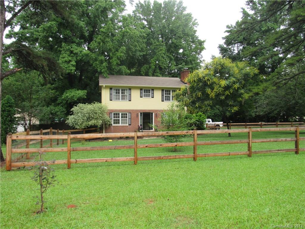 Large corner lot with fenced in yard and no HOA.  This spacious 2 story home has an updated kitchen with granite counters and SS appliances that won't disappoint.  Cozy dining room has a fireplace.  Large master bedroom has vaulted ceiling and walk in closet.  Master bathroom has been updated and is beautiful, and secondary bedrooms  are spacious.  This is not a home to miss.