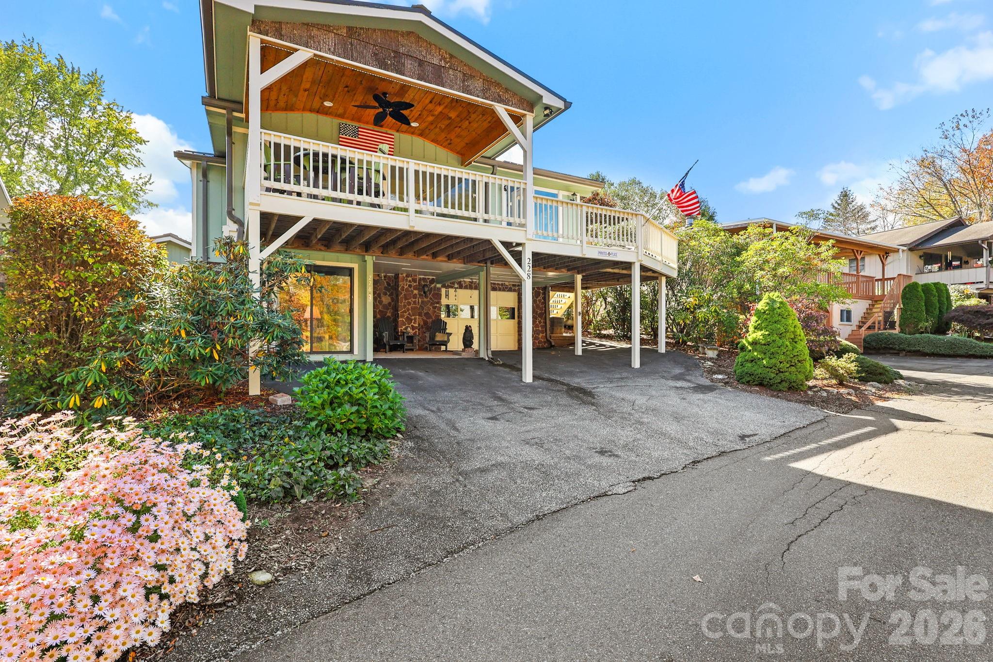 Ready to simplify your life? Check out this spacious mountain retreat in Linville Land Harbor’s Mountain View neighborhood. This home has three bedrooms, three bathrooms, a family room, a great room, and a stunning partially covered deck for a morning cup of Joe. The updated kitchen, eat-in island, and bathrooms make it move-in ready. The lower level includes the third bedroom, a full bathroom, and a sunroom. Note: The sunroom (lower level) is not heated. The oversized heated one-car garage offers extra possibilities, along with laundry and mudroom areas. Linville Land Harbor offers fantastic amenities, including golf, a clubhouse, a gameroom, seasonal recreation activities, pickleball, tennis, trails, dog parks, a pool, trout fishing, and a lakeside beach. The POA covers water, sewer, trash, cable, and Wi-Fi. The home is furnished with a few exclusions. Experience mountain living at its finest. Do not let this one slip away. POA dues are paid in full for 2026, and you, the buyer!