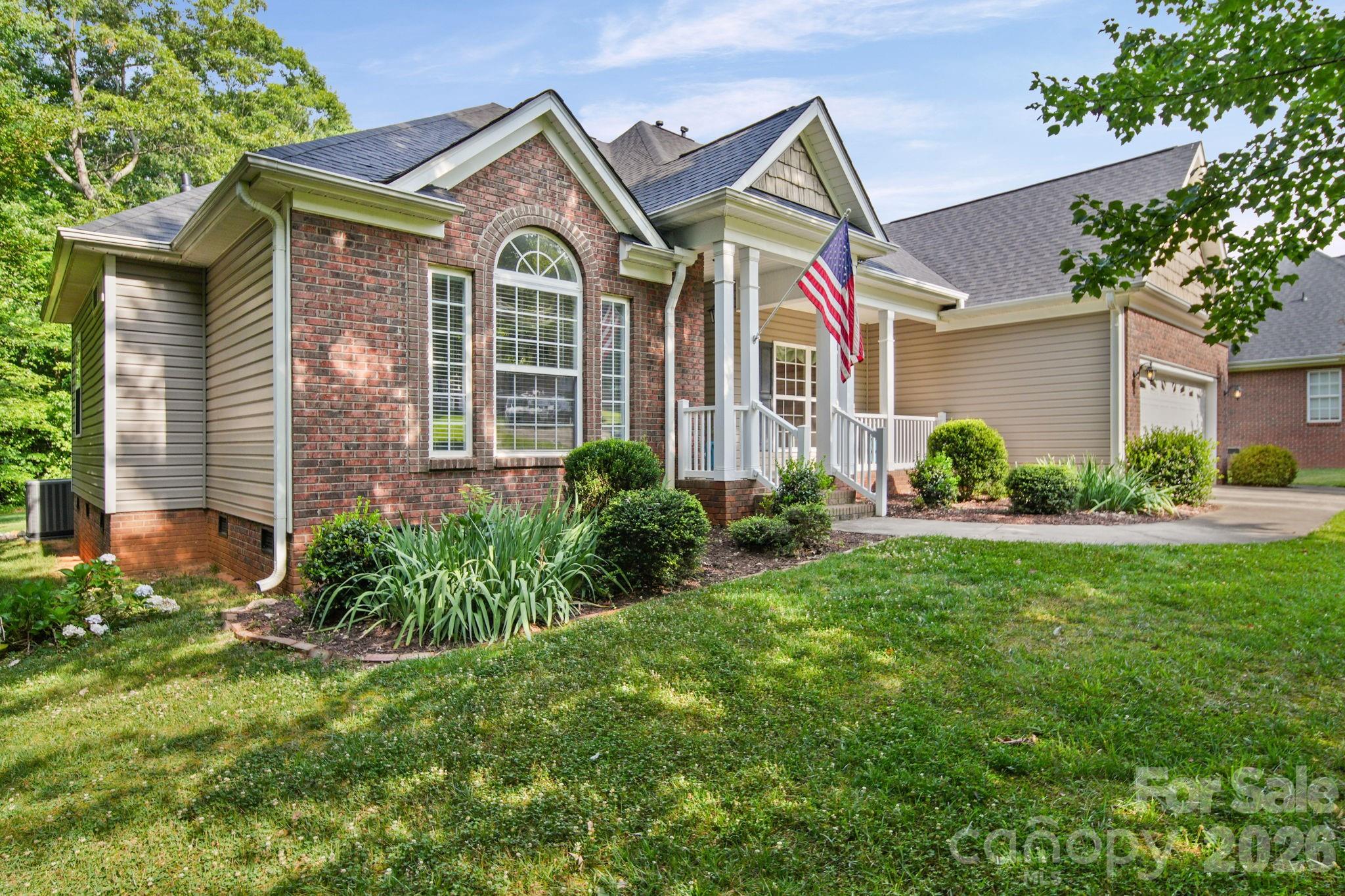 Lauren Woods - Residential