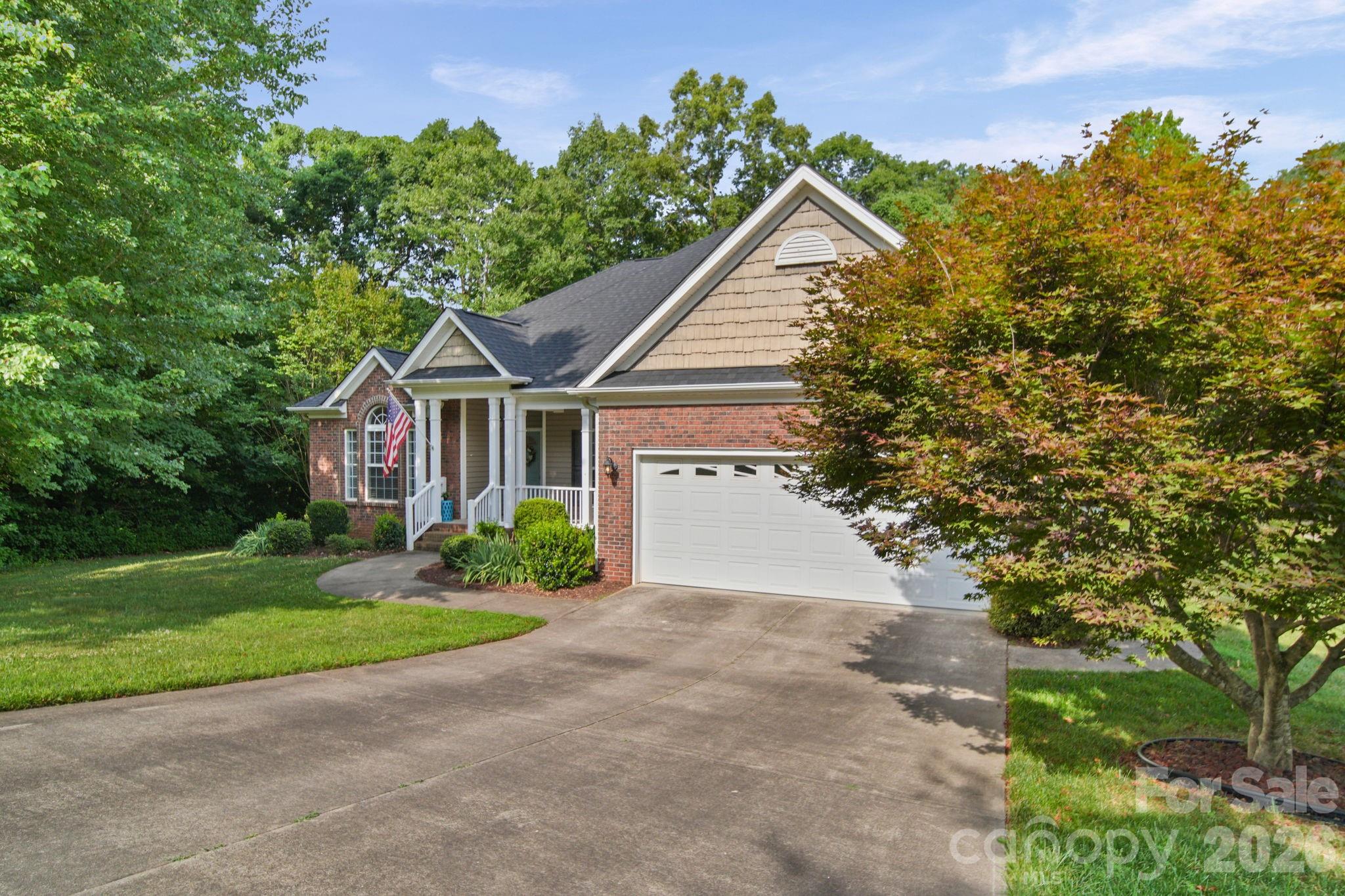 Lauren Woods - Residential