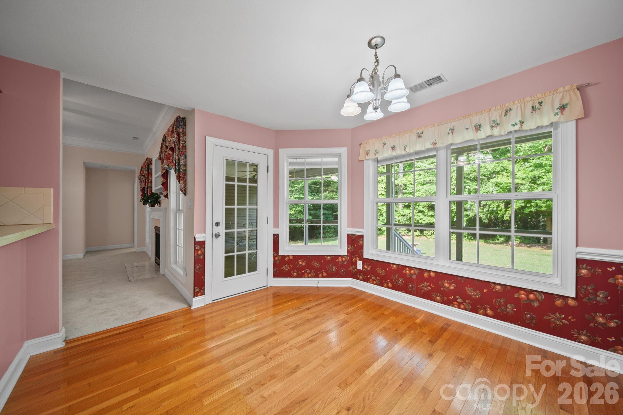 Lauren Woods - Residential