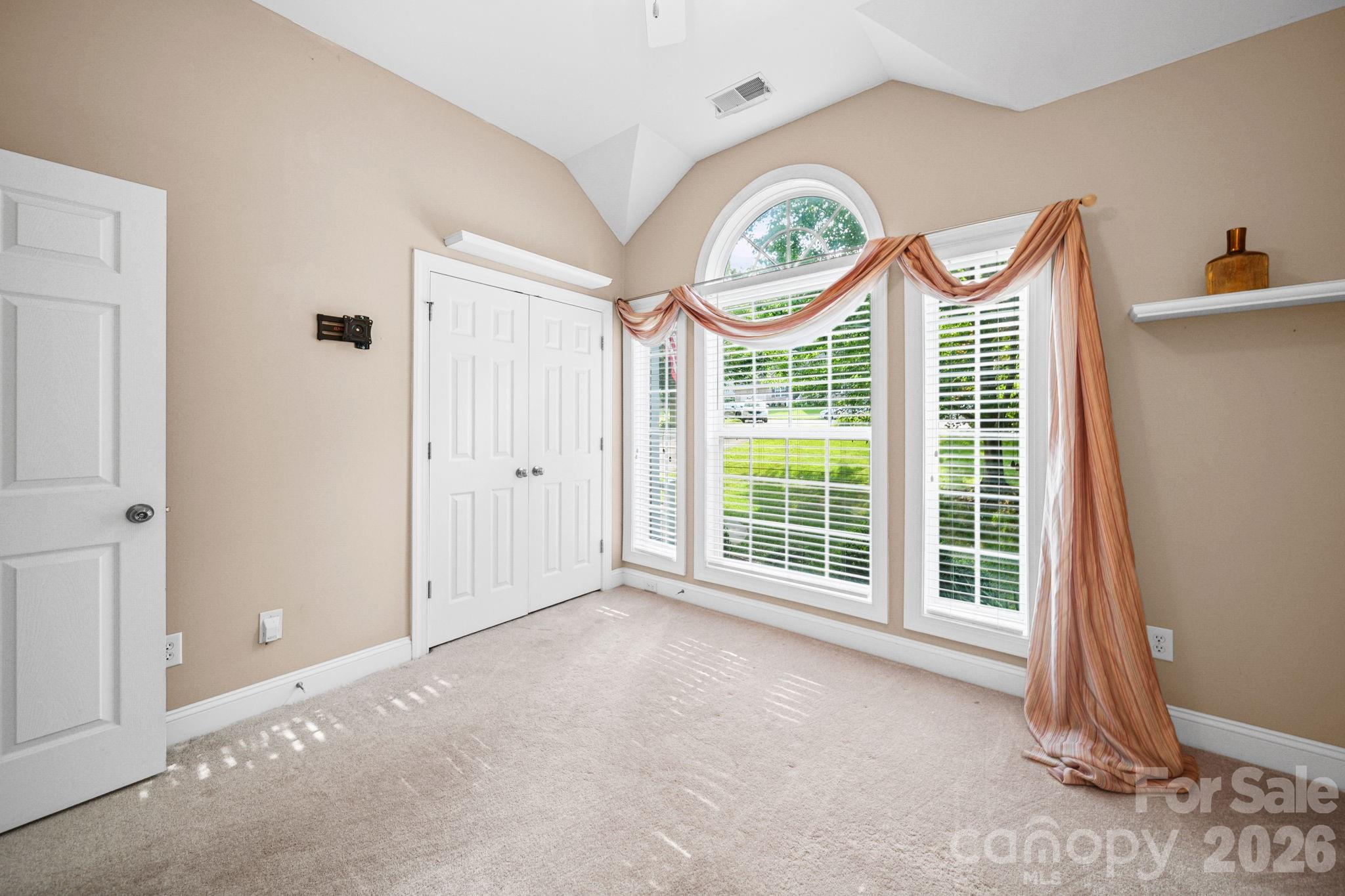 Lauren Woods - Residential