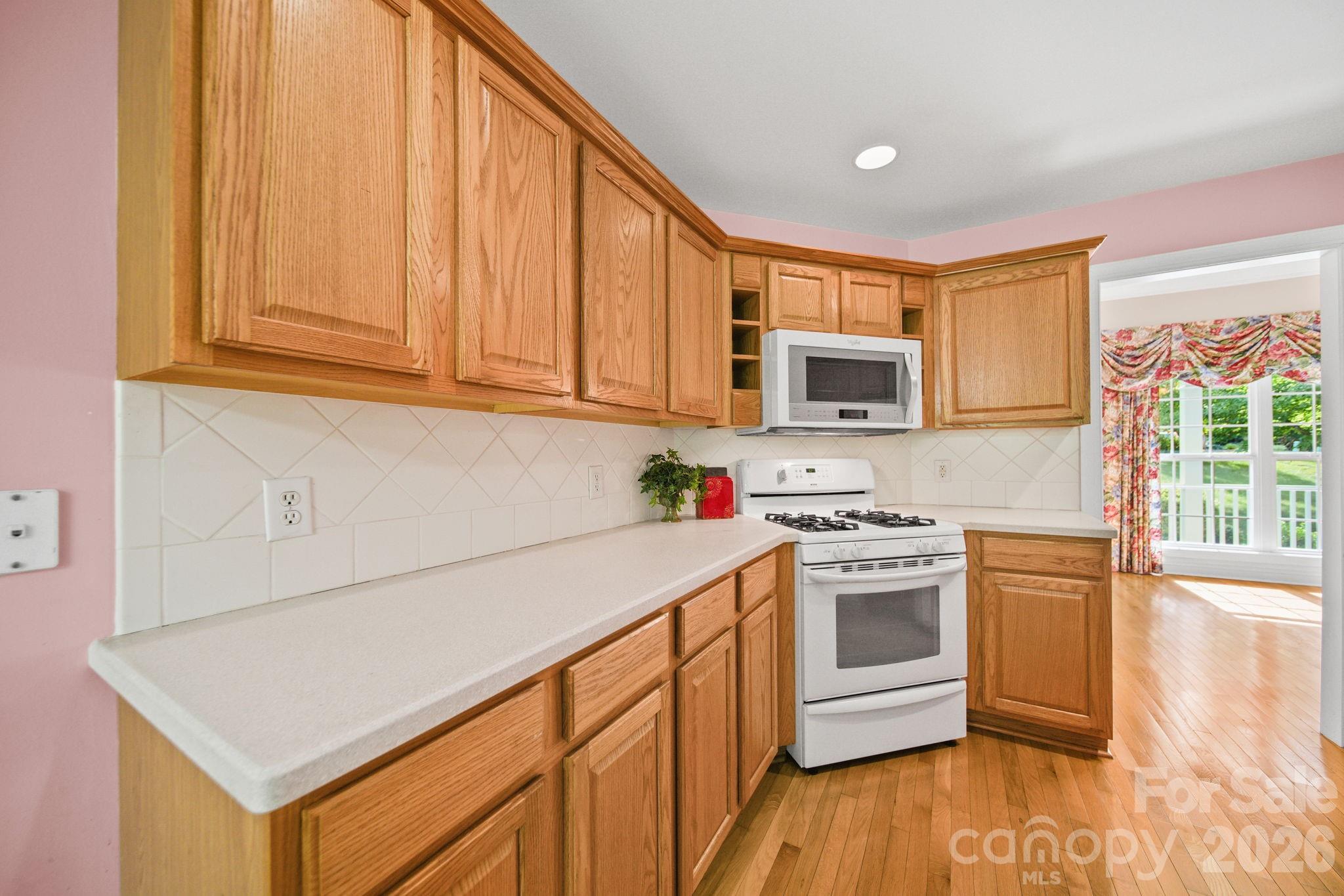 Lauren Woods - Residential